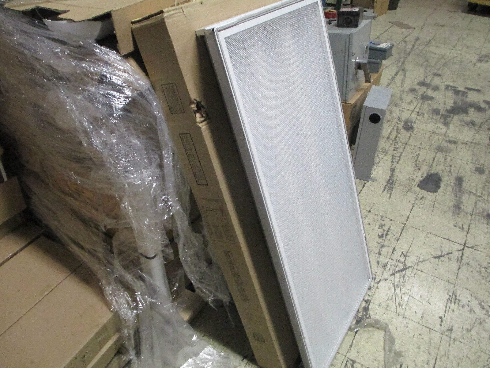 Bodine Light Ceiling Fixure 4PS24-332G-FAA12I-E120-LP600ST 48x24" New Surplus