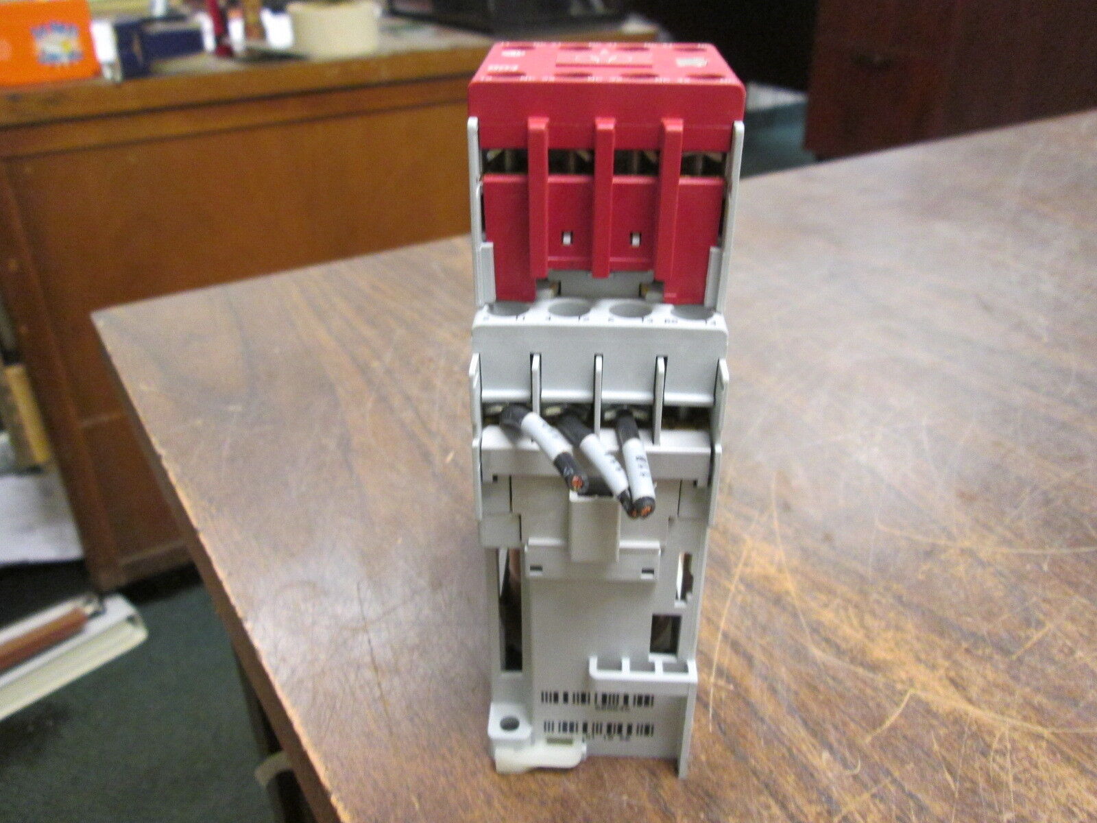 Allen-Bradley Safety Contactor 100S-C12DJ304C 24VDC Coil 25A 600V Used