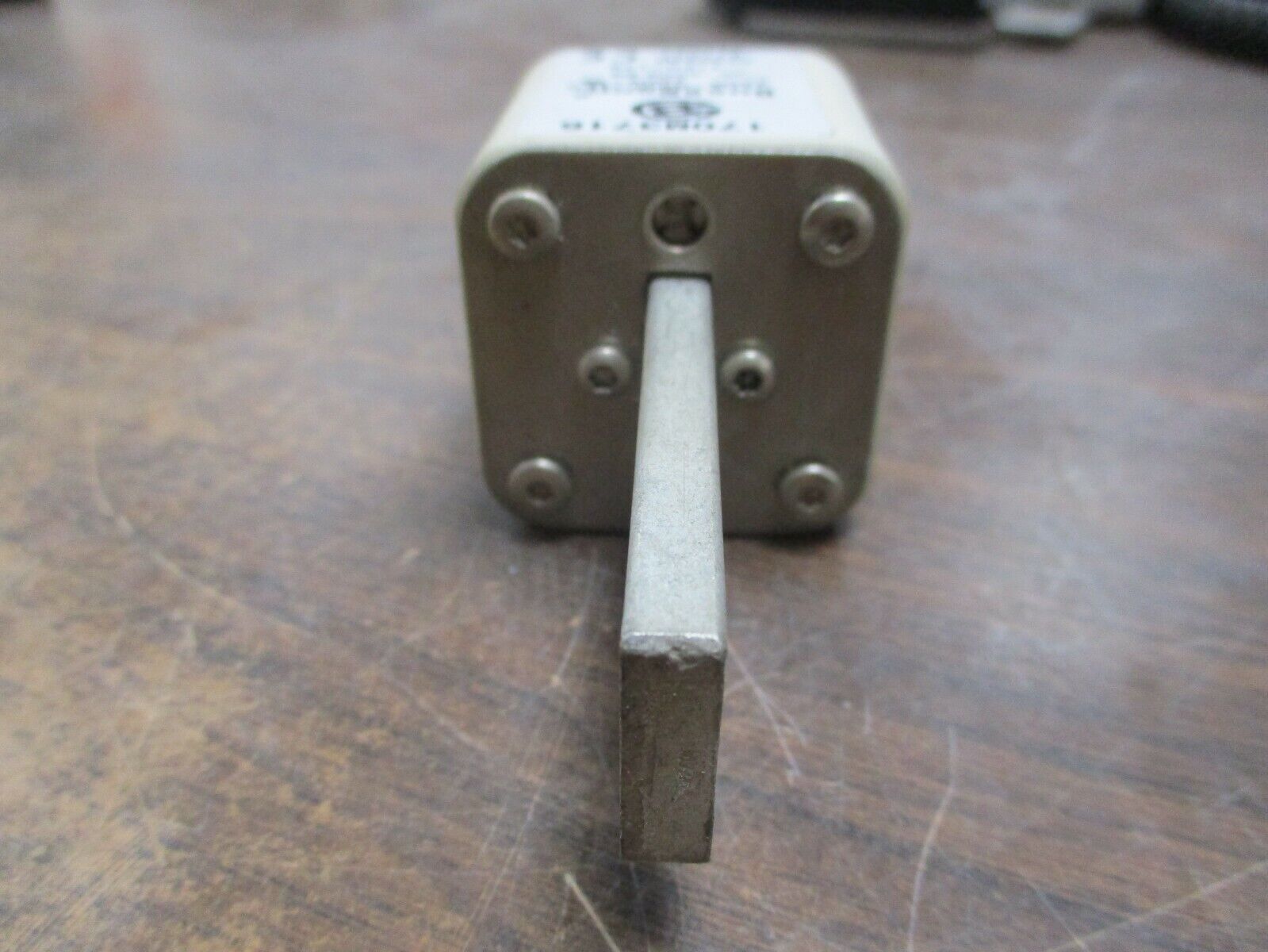 Bussmann Fuse 170M3716 250A 700V Used