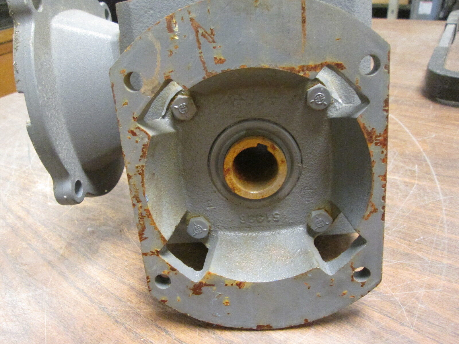 Boston Gear Reducer SF718V5NSB5J Ratio 5:1 2.08HP In 337 In/Lb Torque Out Used