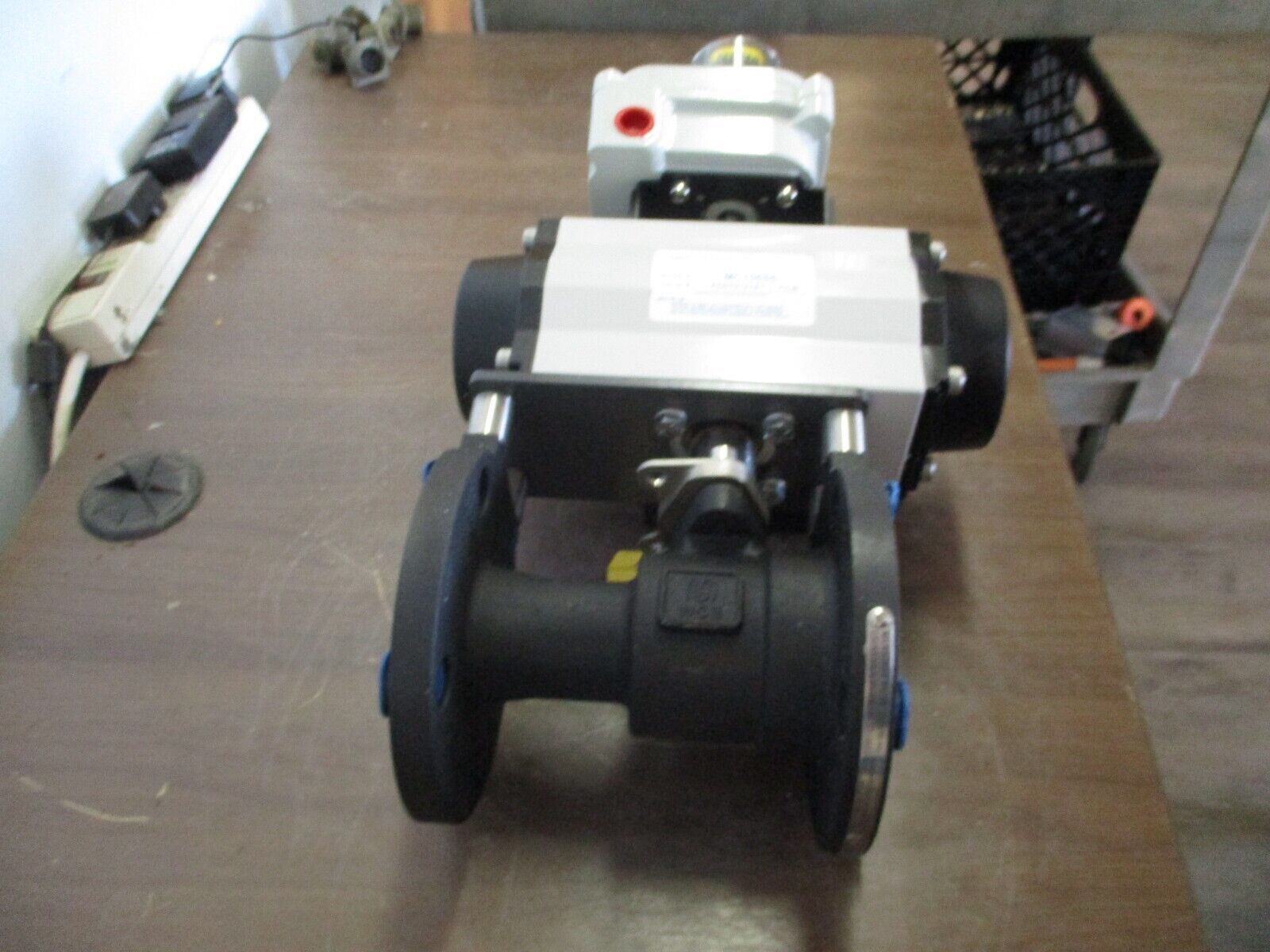 Milwaukee Controls Pneumatic Actuated Valve MC105S5 New Surplus