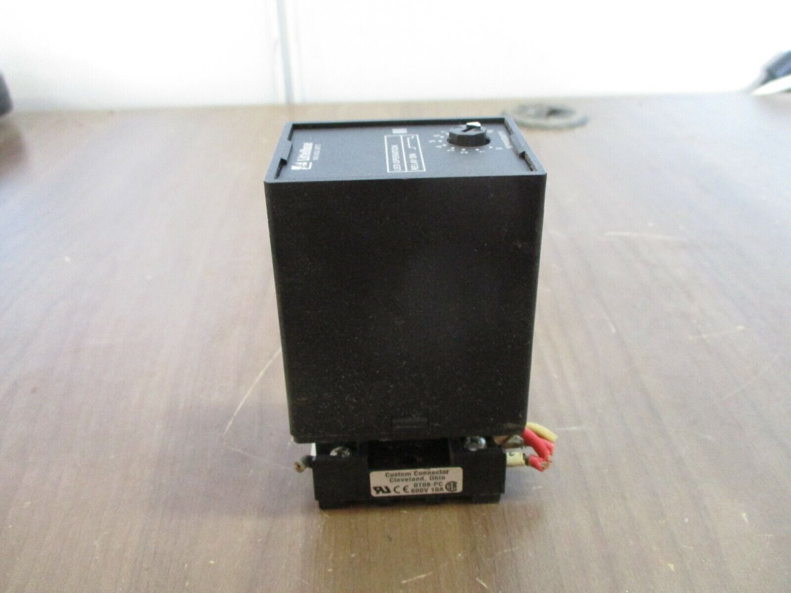 Littelfuse/SSAC Liquid Level Control Relay LLC54BA 120VAC 50/60Hz 1Ph w/ Base