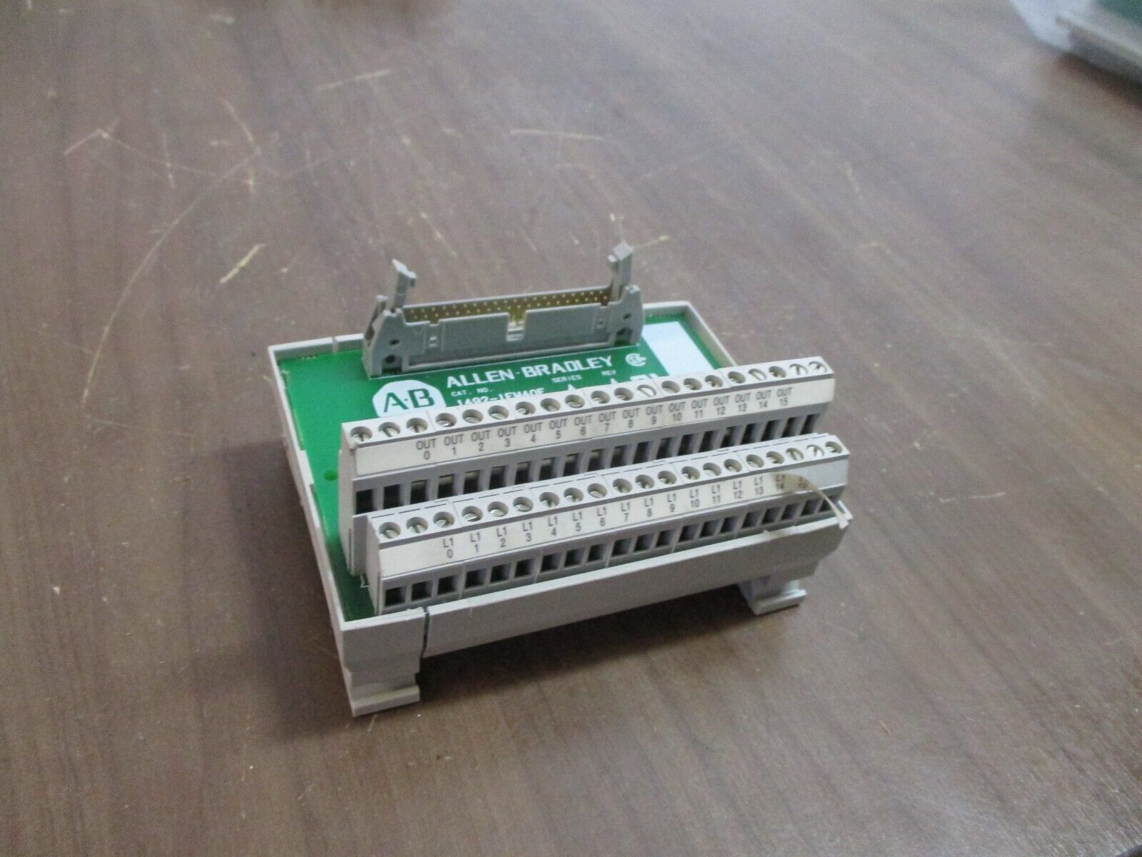 Allen-Bradley Interface Module 1492-IFM40F Ser. A Rev. A Used