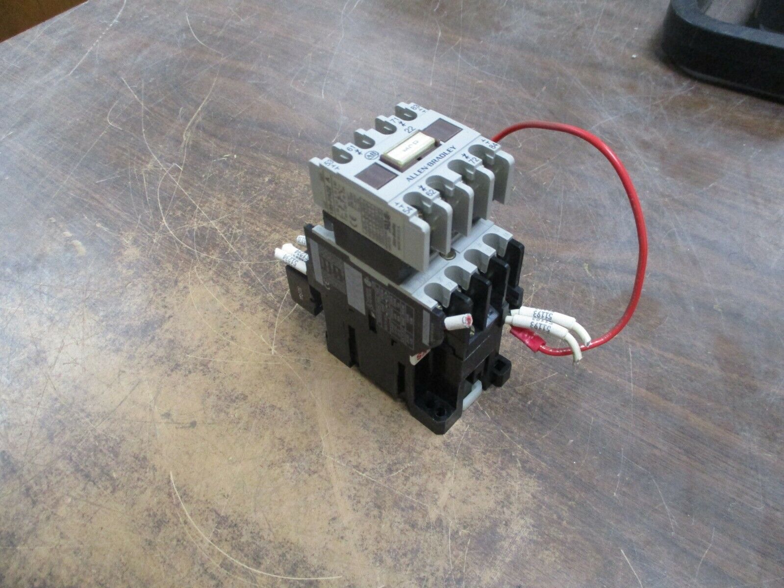 Allen-Bradley Contactor 700-F220A1 120V Coil Used