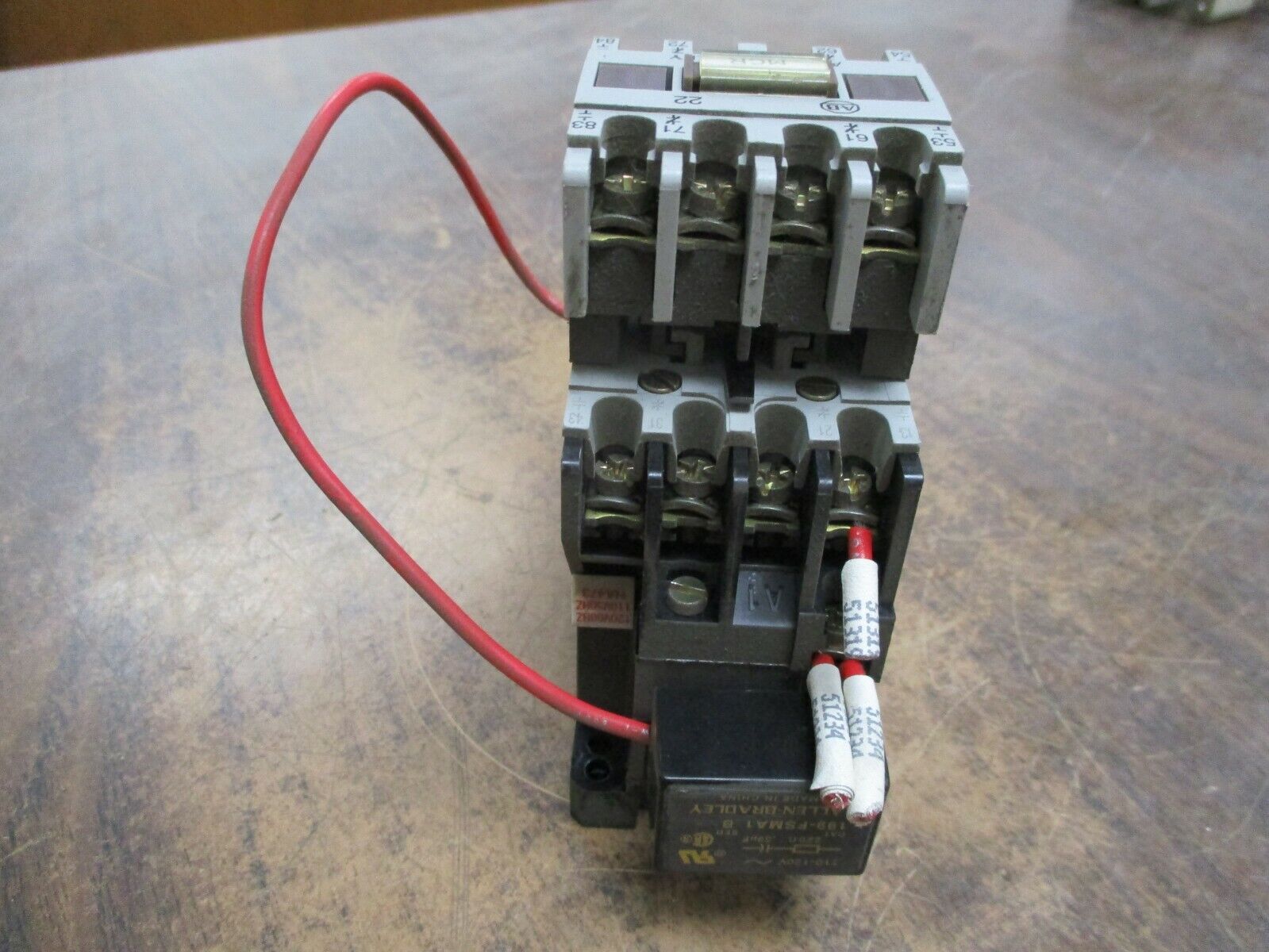 Allen-Bradley Contactor 700-F220A1 120V Coil Used