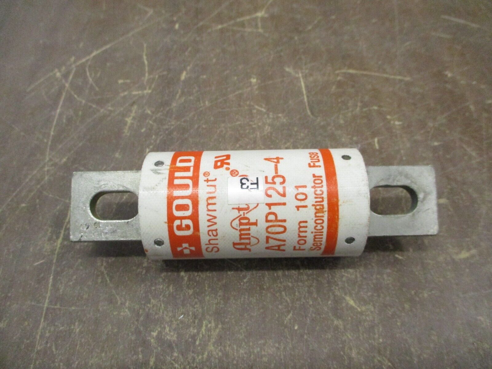 Gould Shawmut Amp-Trap Fuse A70P125-4 125A 700V Used