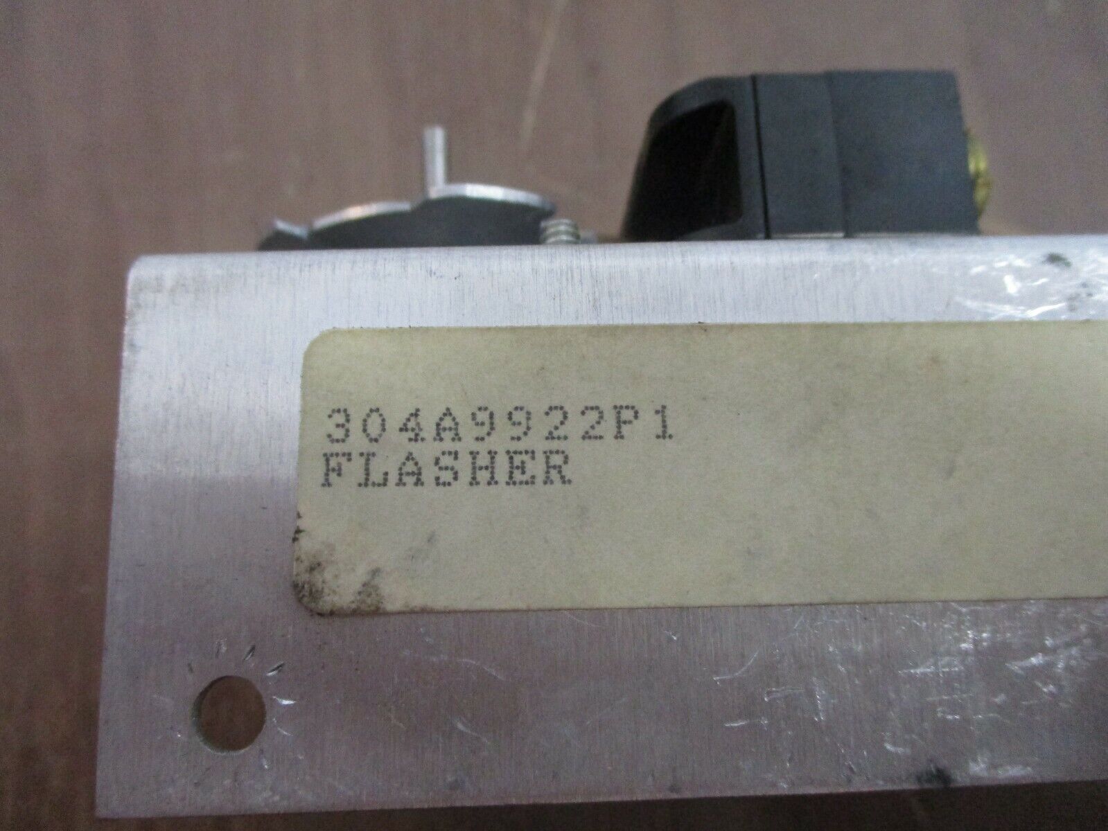Synchron Flasher 304A9922P1 Used