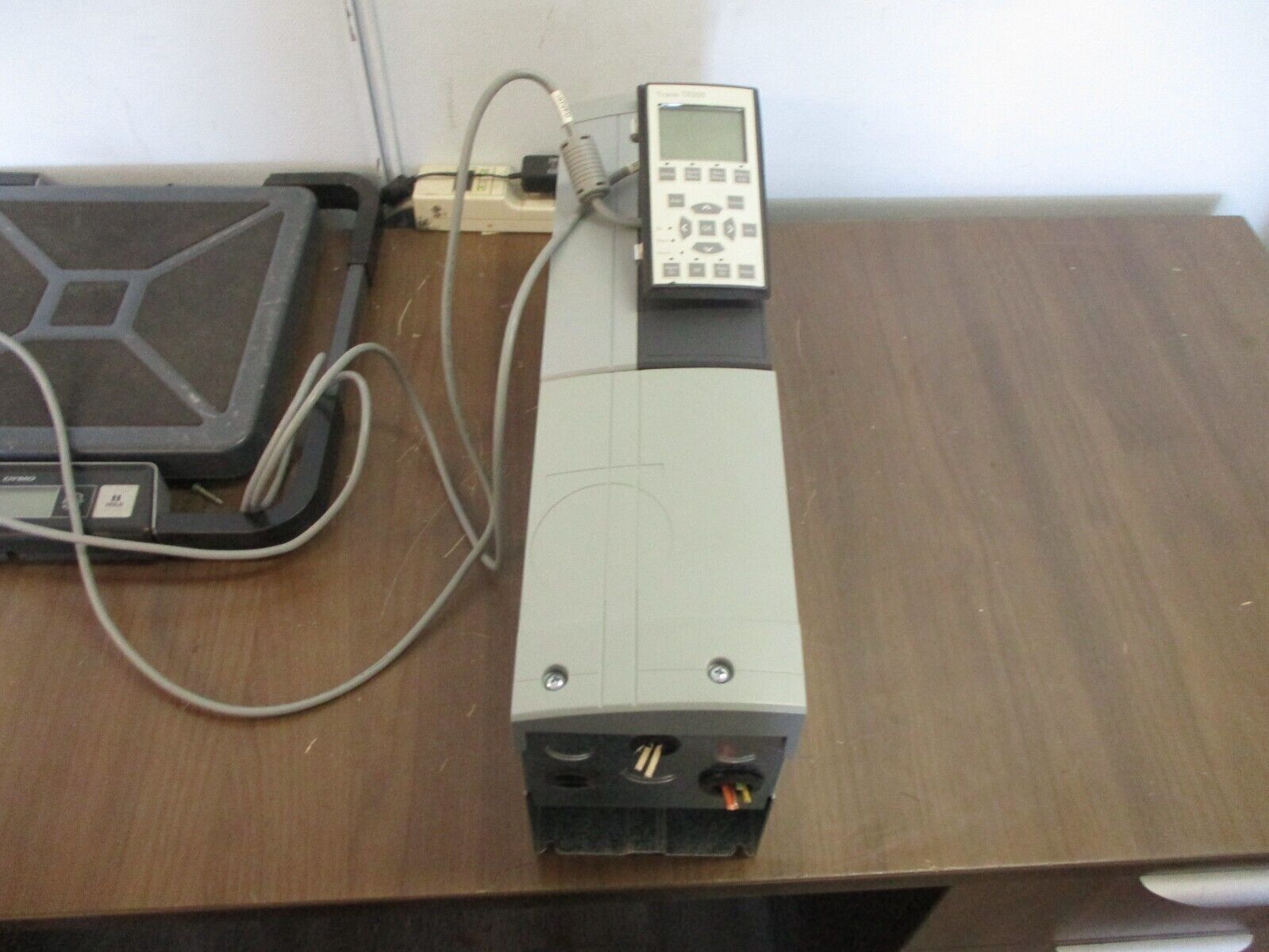 Trane TR200 AC Drive 131L2035 7.5HP 3Ph w/ Keypad Used