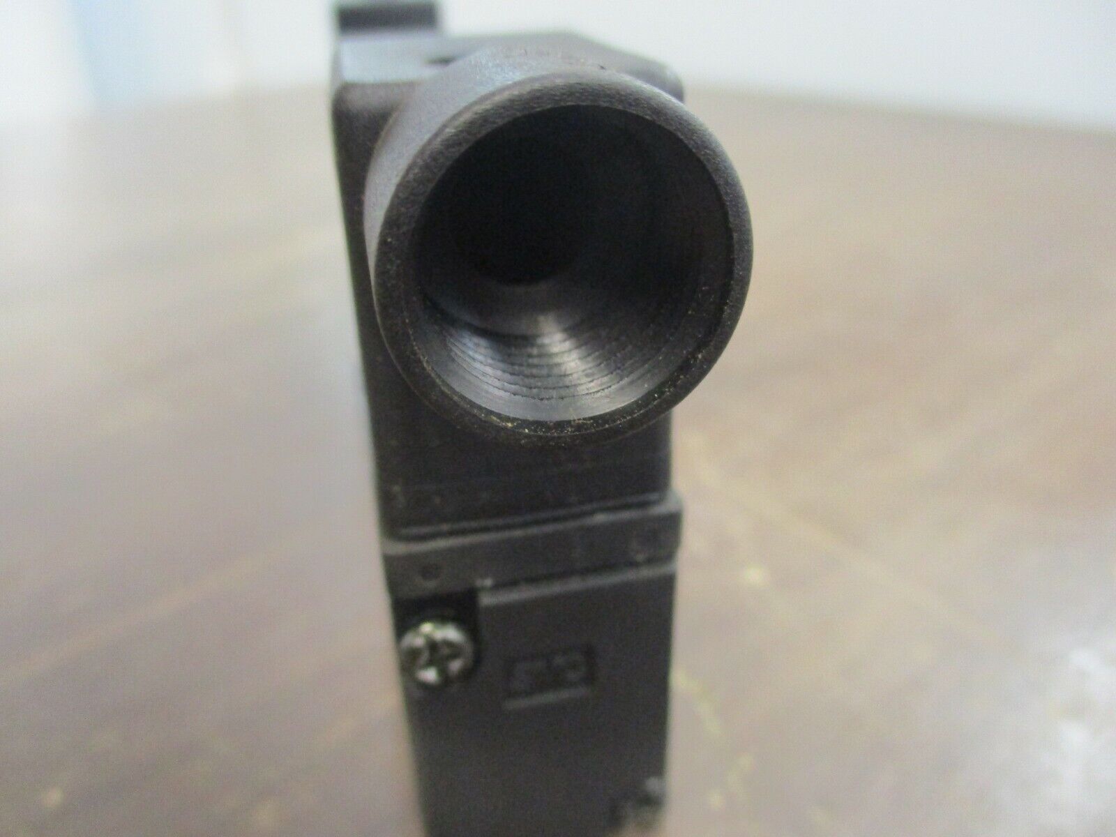 SMC Pilot Solenoid Valve NVFR 2310 0.2-0.9MPa Closed Center 3-Position Used