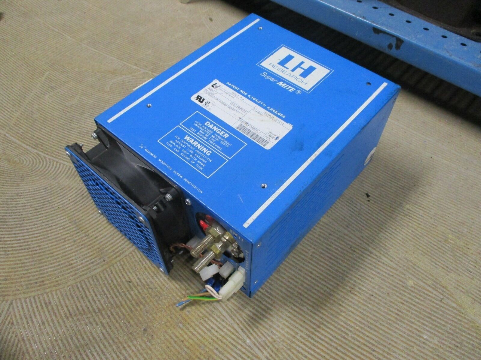 LH Research Super-Mite SM11-5/230A Input:2000VA 230A 50-60Hz Output:24V@42A Used