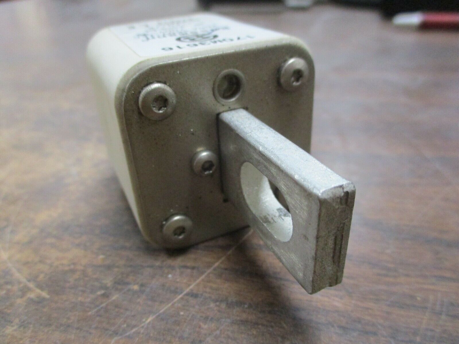 Bussmann Fuse 170M3616 250A 700V Used