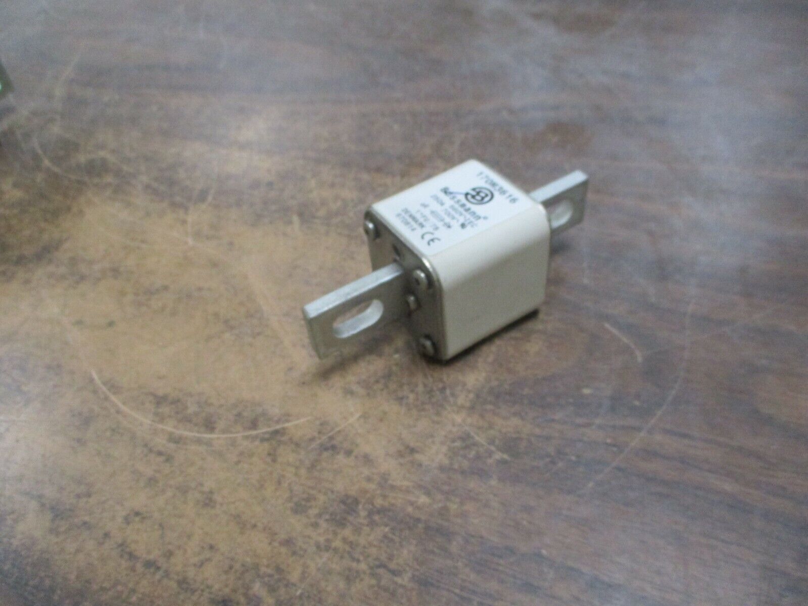 Bussmann Fuse 170M3616 250A 700V Used
