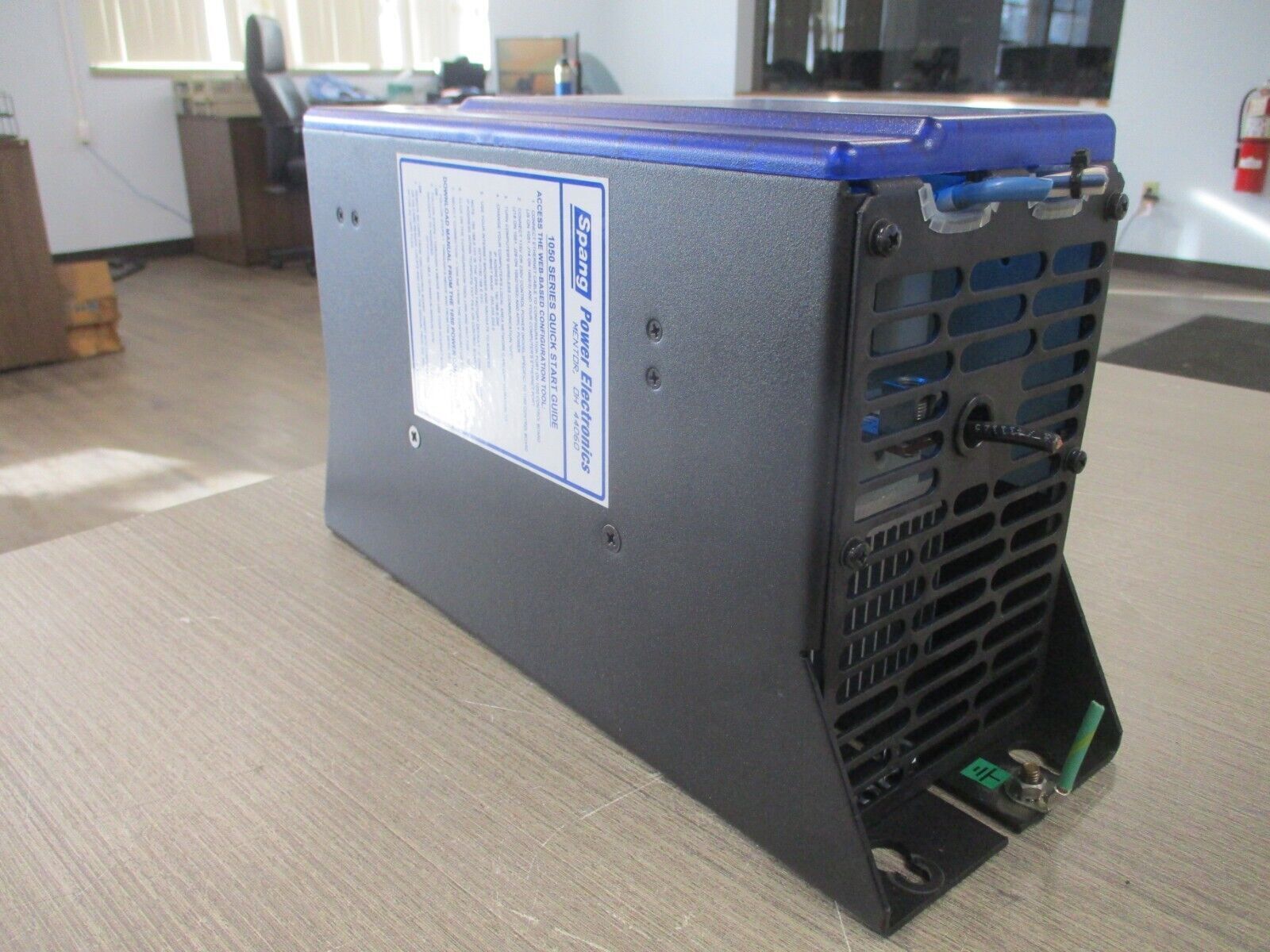 Spang Power Controller 1051-0050-I00-T-1-00 Control:115VAC Power:20-600VAC Used