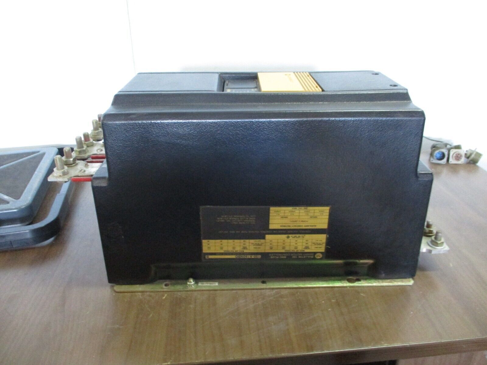 Allen-Bradley SMC Plus Soft Start 150-A180NBD Ser. B 208-480V 3Ph 47-63Hz Used