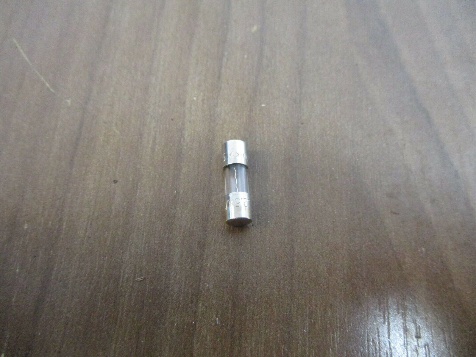 Littelfuse Fuse 022502.5VXP 2-1/2A 250VAC *Lot of 15* New Surplus