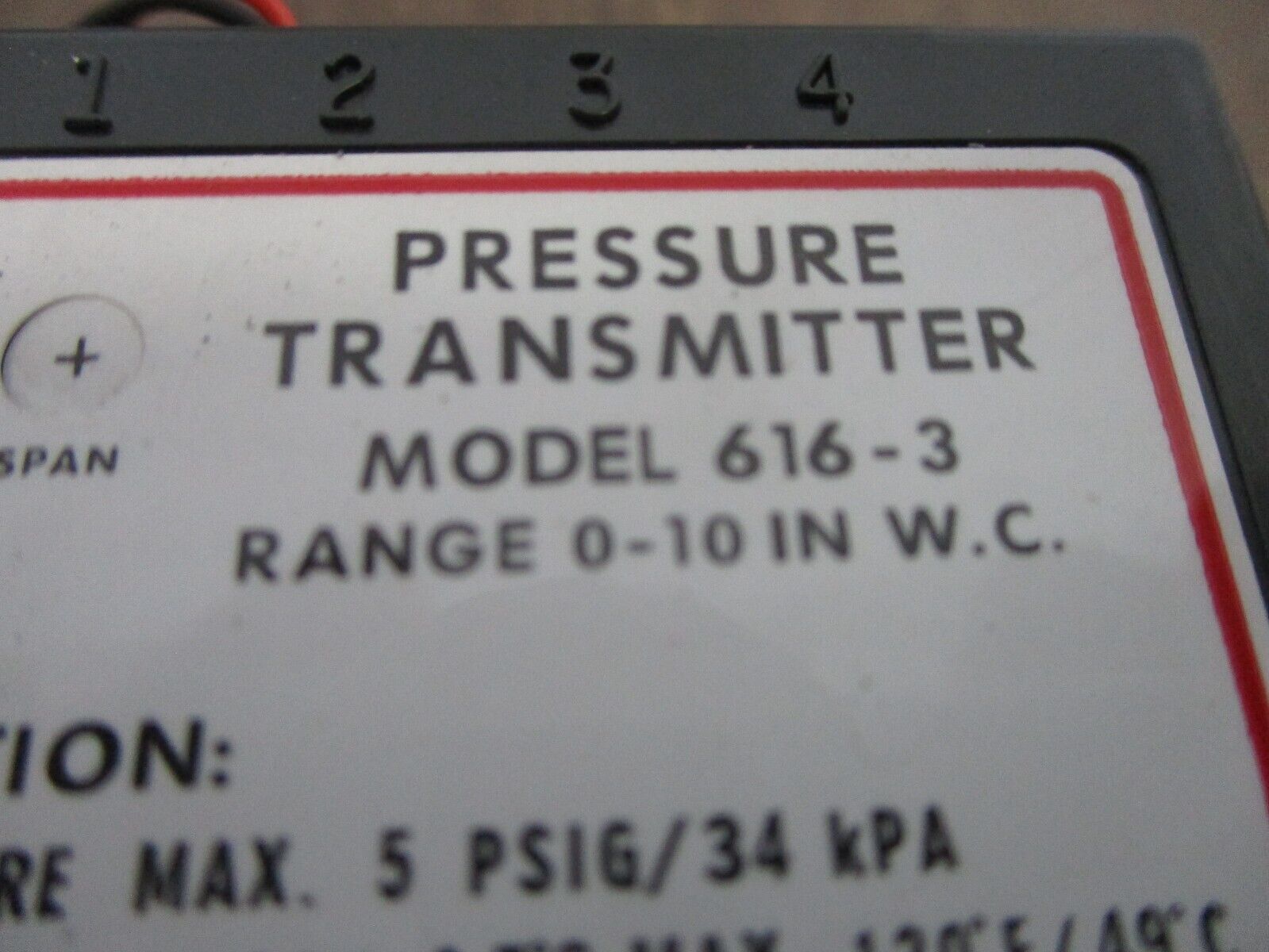 Dwyer Pressure Transmitter 616-3 Range: 0-10" W.C. Used