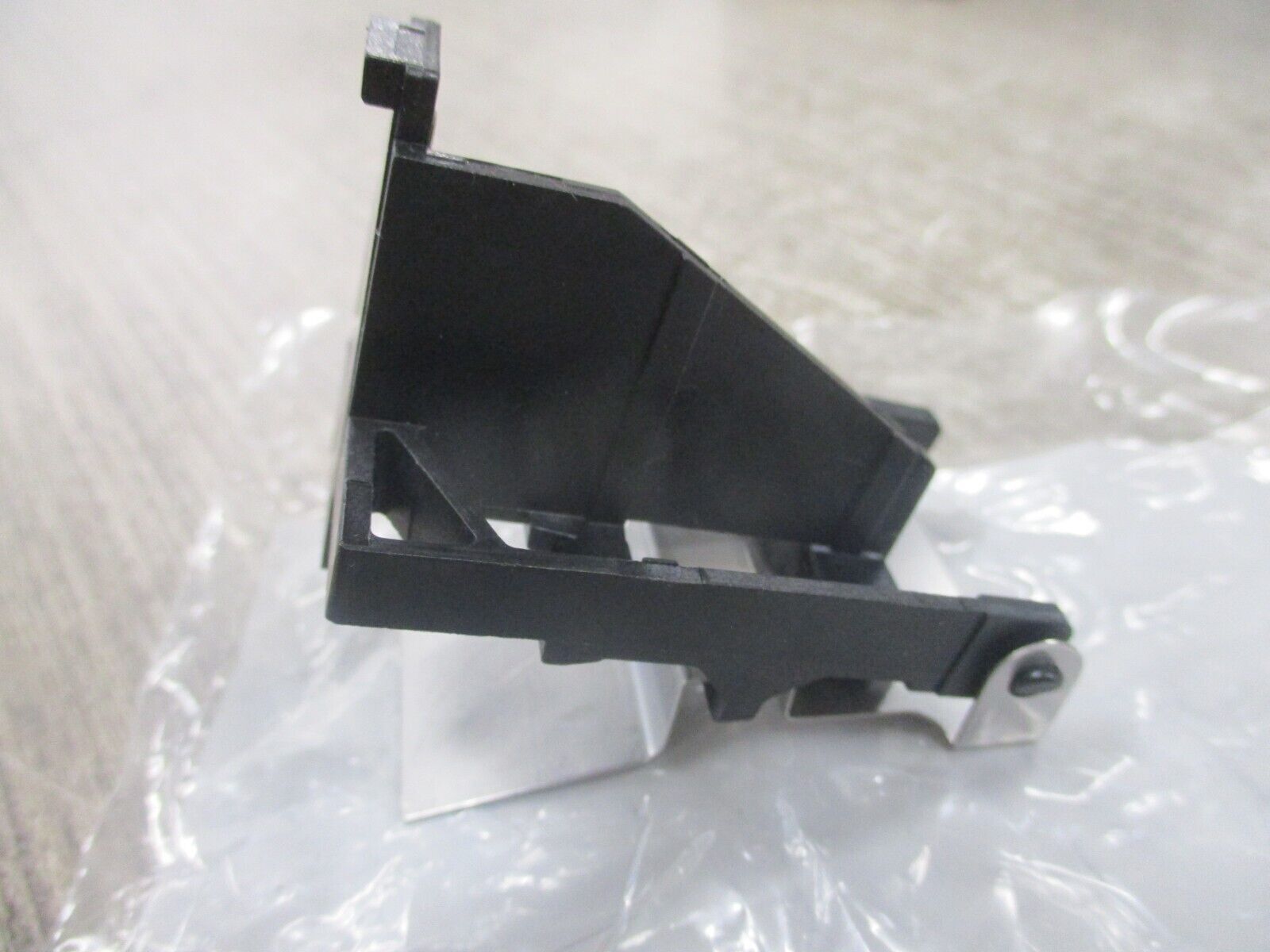 Allen-Bradley Aux. Contact 1495-N8 Ser. B 1 N.O. New Surplus