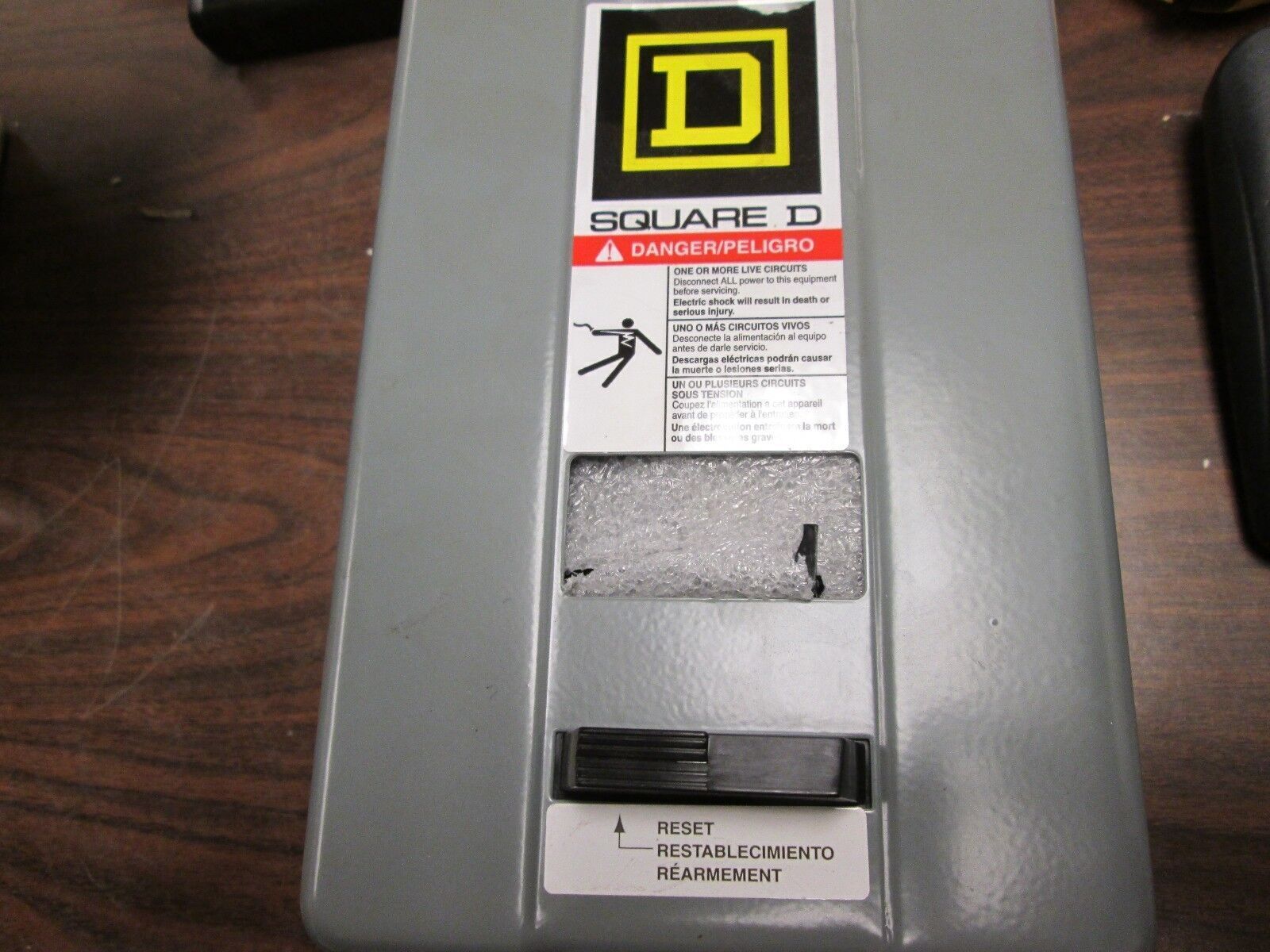 Square D Enclosed Starter 8536SB62V02BCP1SX11 Size 00 120V Coil Nema 1 Enclosure