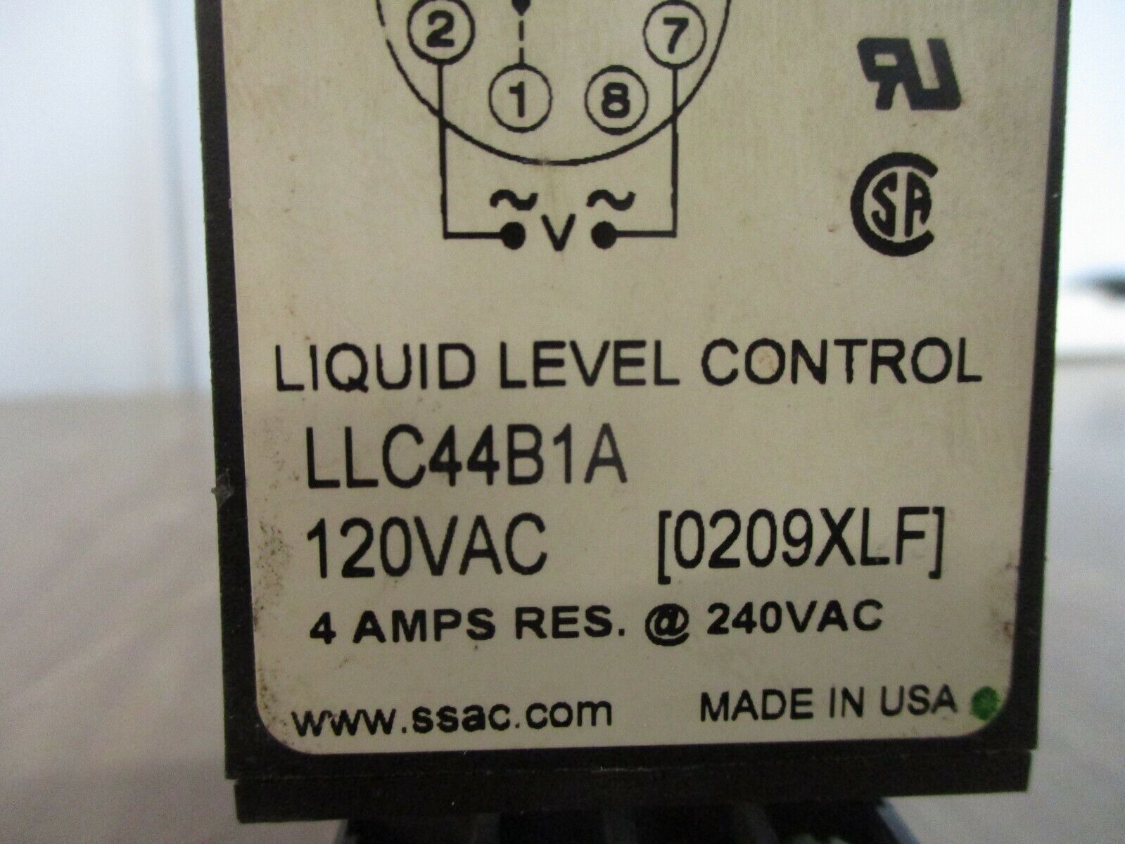 ABB/SSAC Liquid Level Control Relay LLC44B1A 120VAC w/ Base *Missing Knob* Used