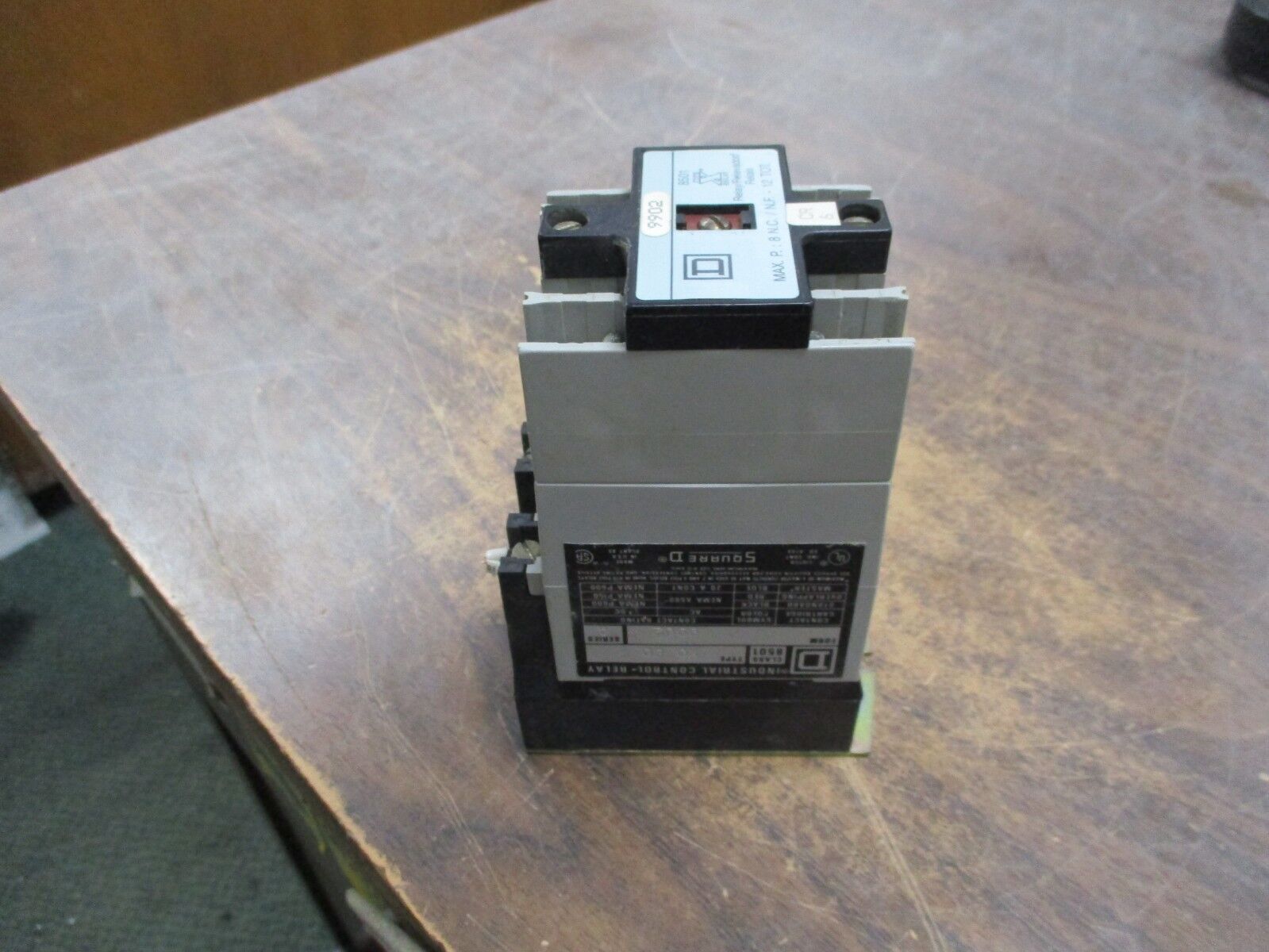 Square D Control Relay X0 80 9902 120V Coil 20A 600V Used