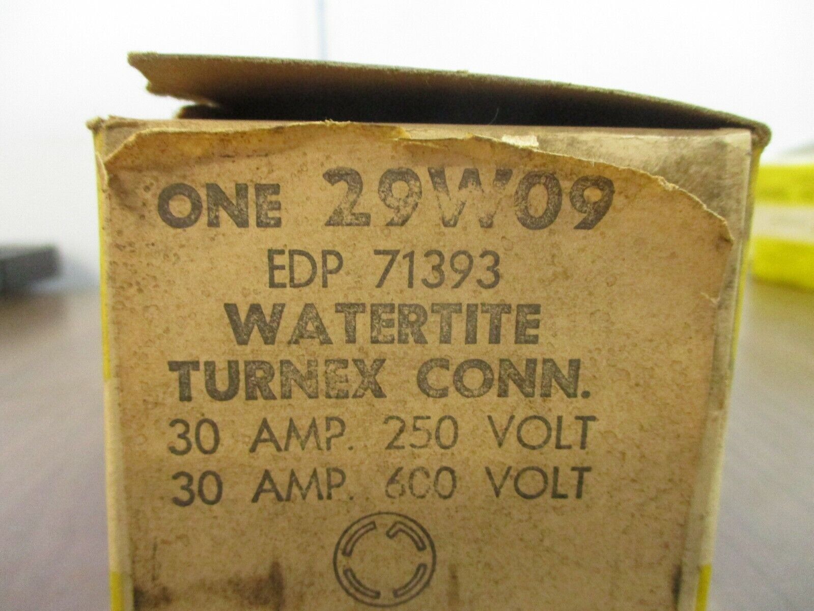 Daniel Woodhead Watertite Turnex Connector 29W09 30A 250/600V New Surplus