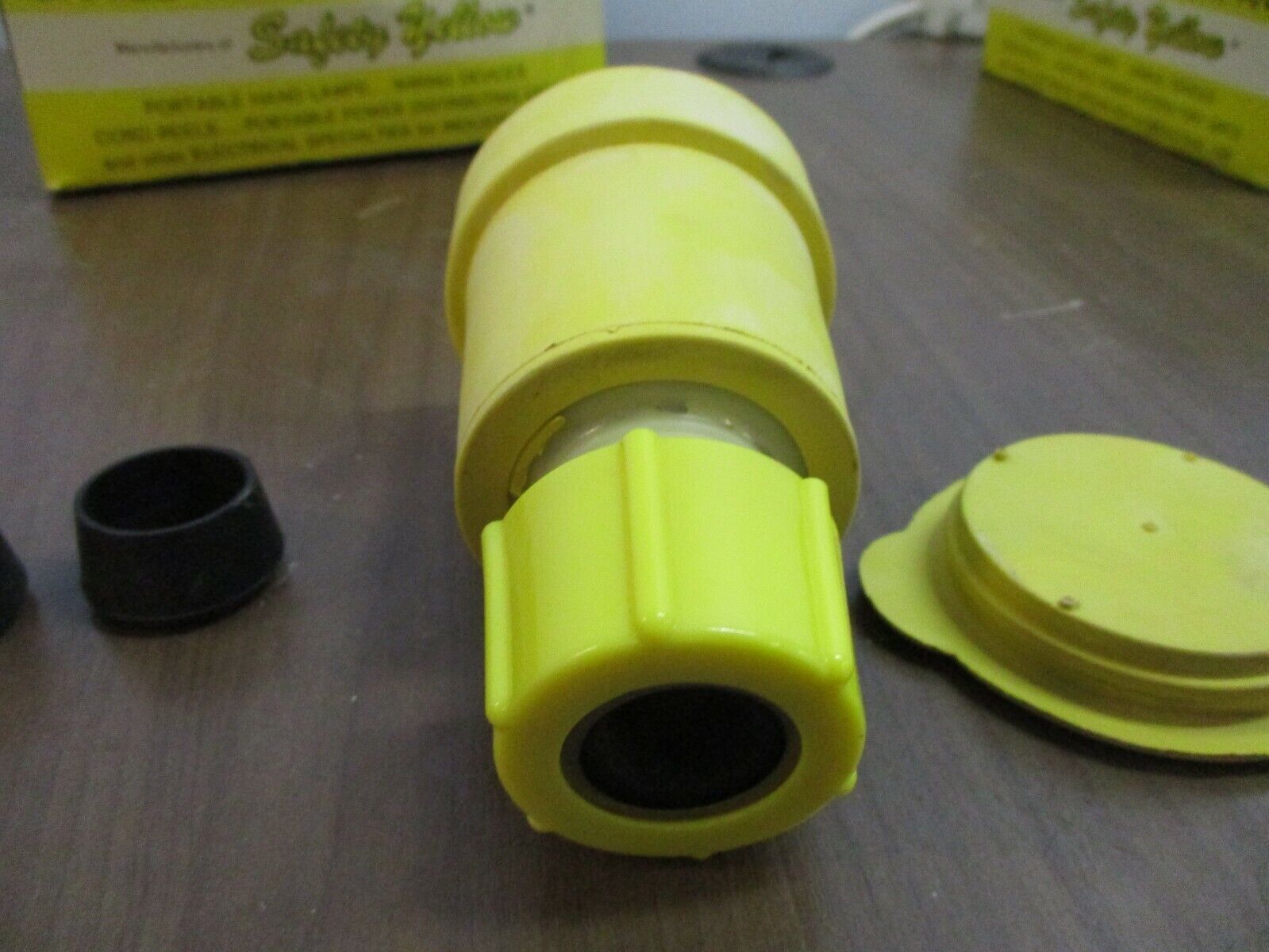 Daniel Woodhead Watertite Turnex Connector 29W09 30A 250/600V New Surplus