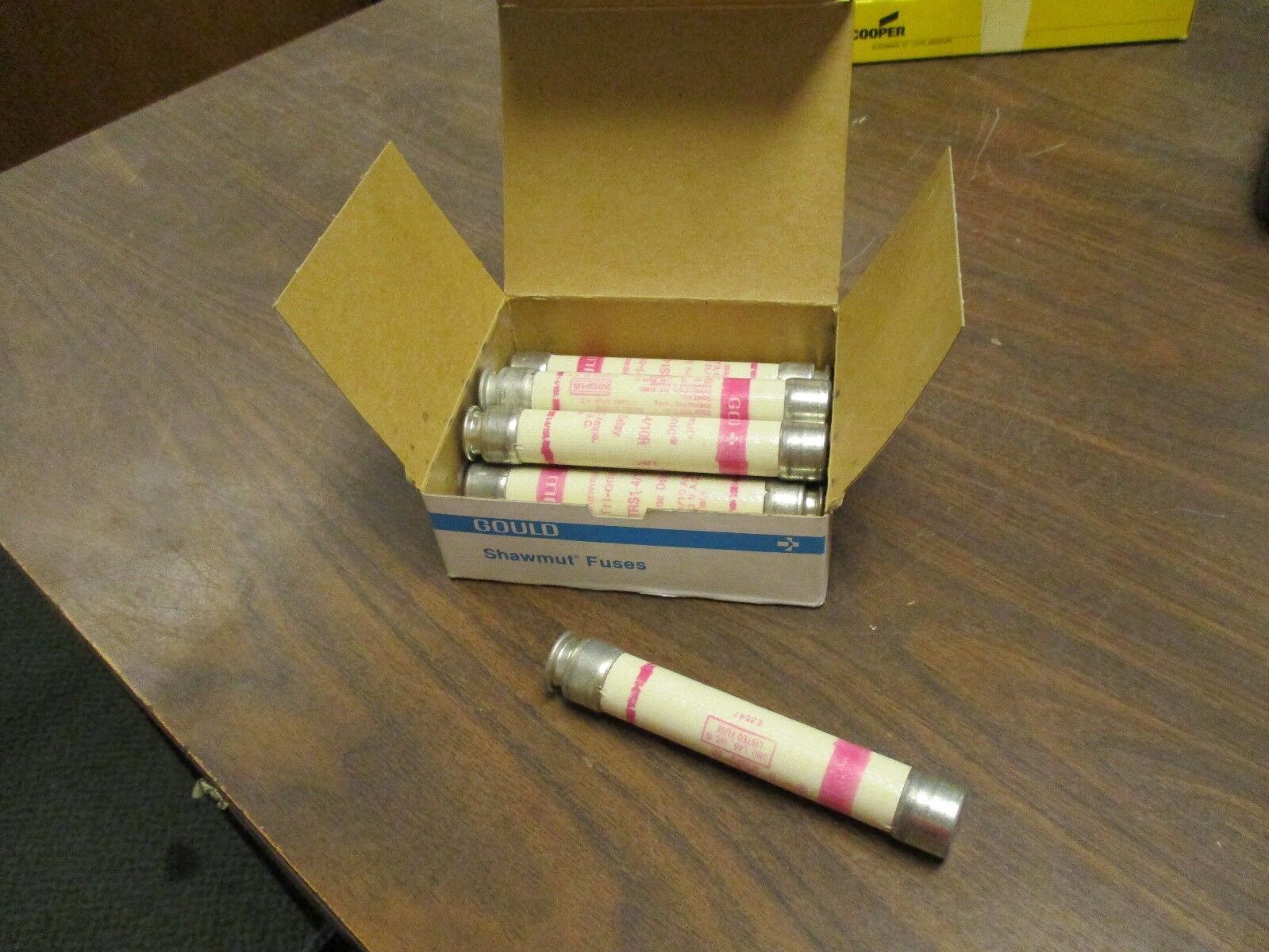 Gould Shawmut Tri-onic Fuse TRS1 4/10R 1.4A 600V *Box of 8* New Surplus