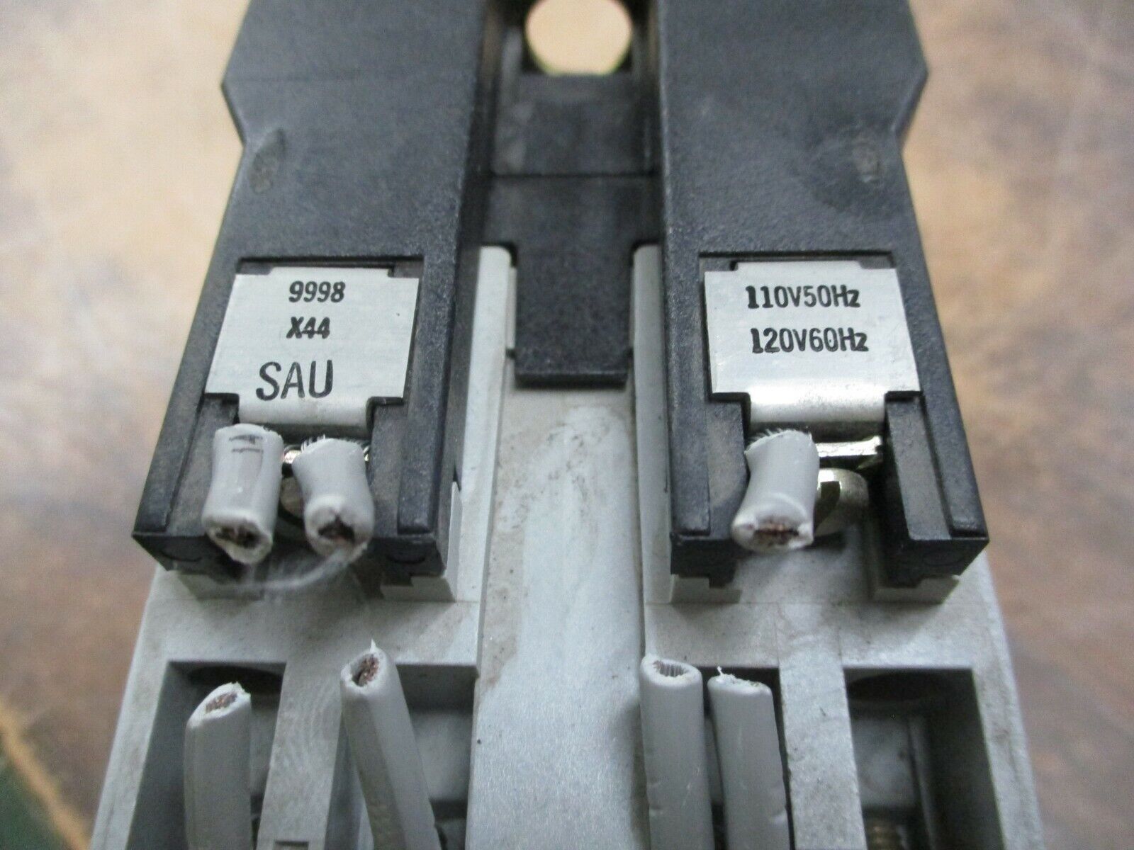 Square D Control Relay 8501 XM0 40 HV Ser. A 120V Coil 20A 600V Used