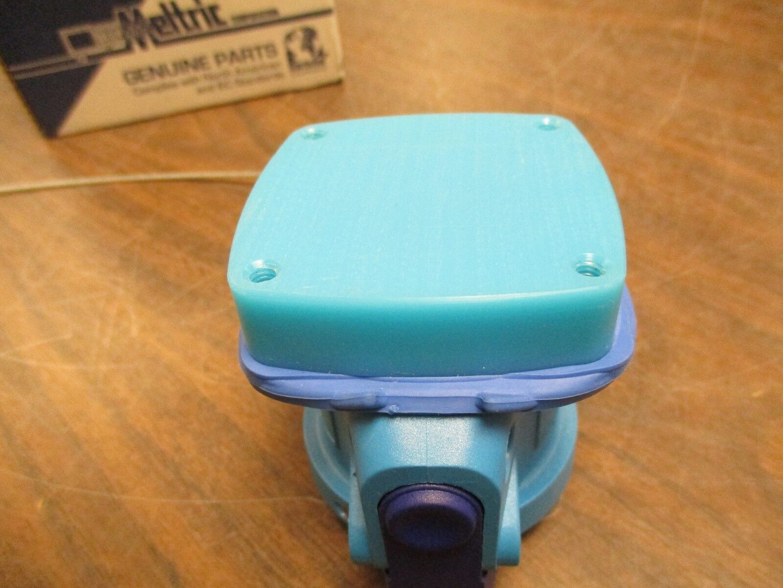 Meltric DSN1 Locking Cap 61-1A826 New Surplus