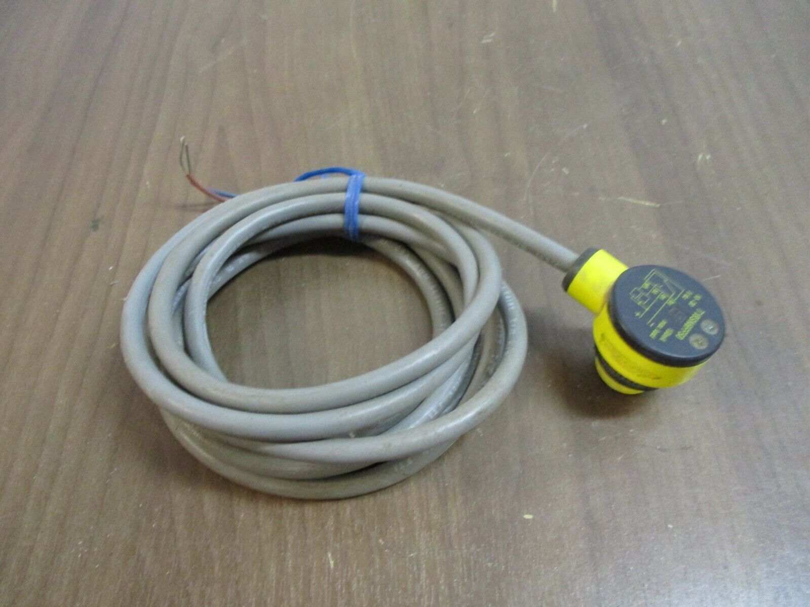 Banner Photoelectric Sensor T18SN6FF50 10-30VDC 150mA Used