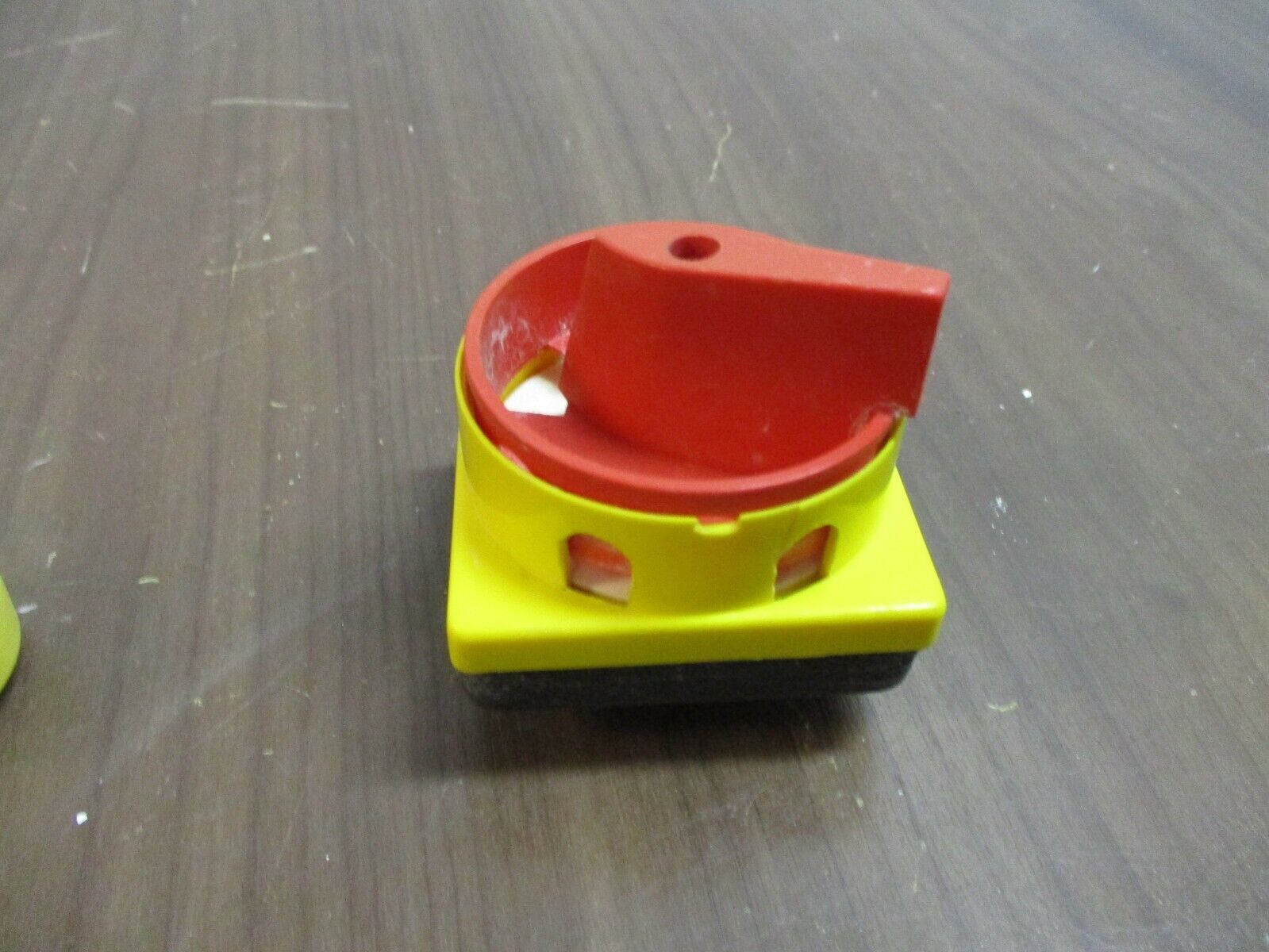 C3 Controls Disconnect Switch PDS2-330 32A 600V Used