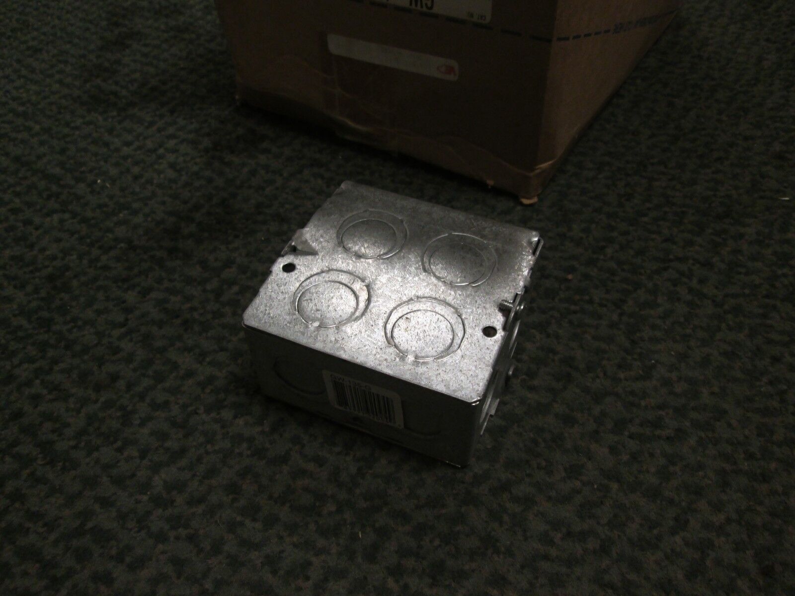 Thomas & Betts Outlet Box GW135G Box of 19 1 gang 3-1/2" deep 1/2" & 3/4" KOs