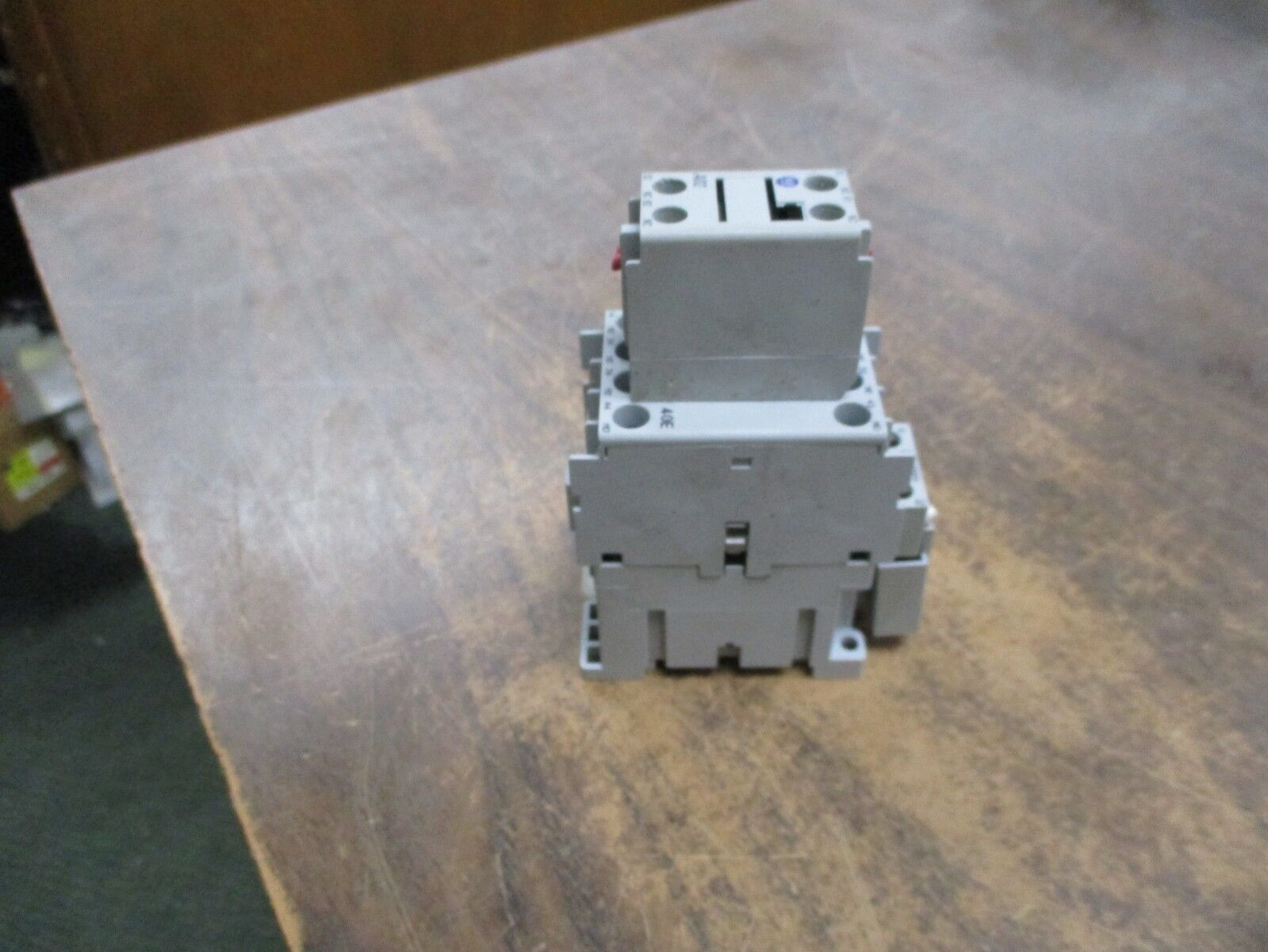 Allen-Bradley Contactor 700-CF400* 120V Coil 25A 600V Used