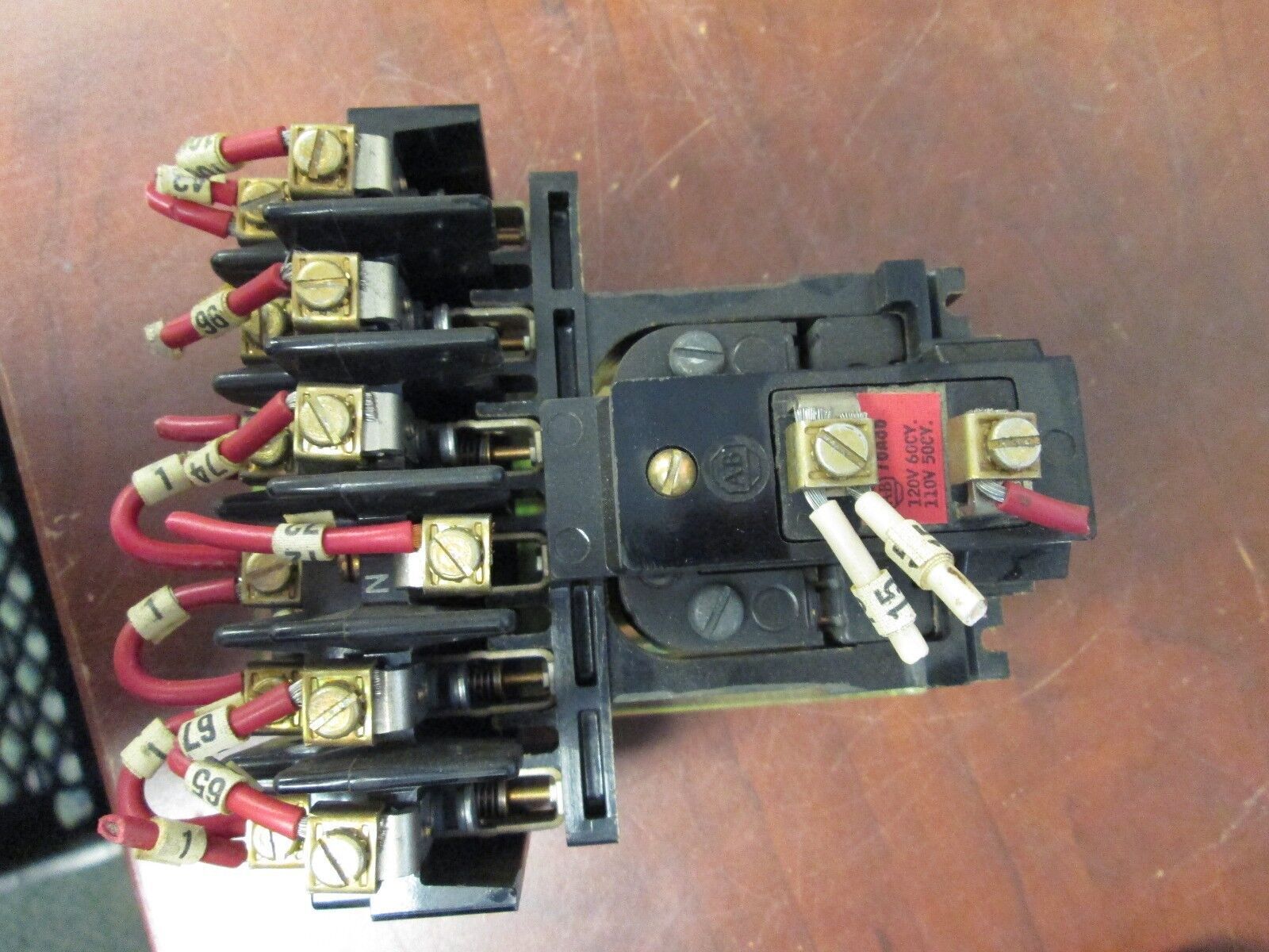 Allen-Bradley Control Relay 700-BR600A1 10A 600V 120V Used