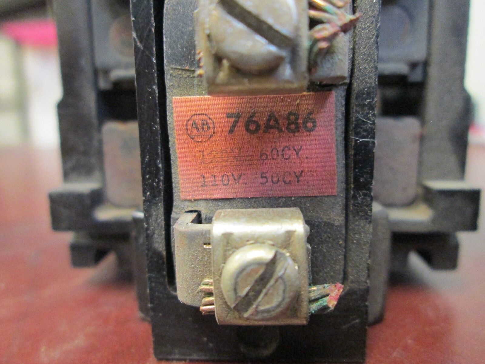 Allen-Bradley Control Relay 700-BR600A1 10A 600V 120V Used