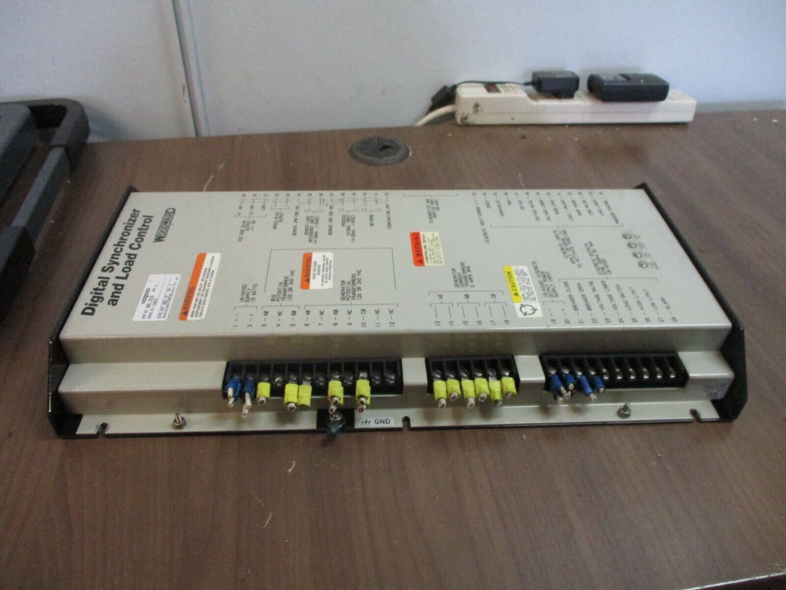 Woodward Digital Synchronizer and Load Control 9905-797US Rev. A Used