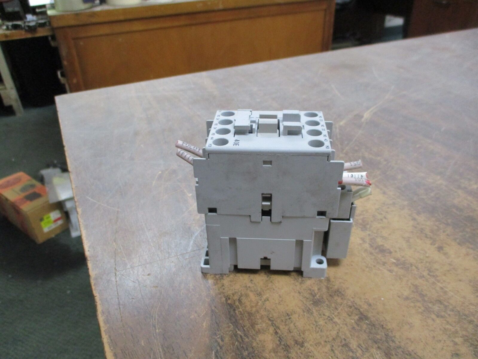 Allen-Bradley Control Relay 700-CF400* 20A 600V 120V Coil w/ Surge Suppressor
