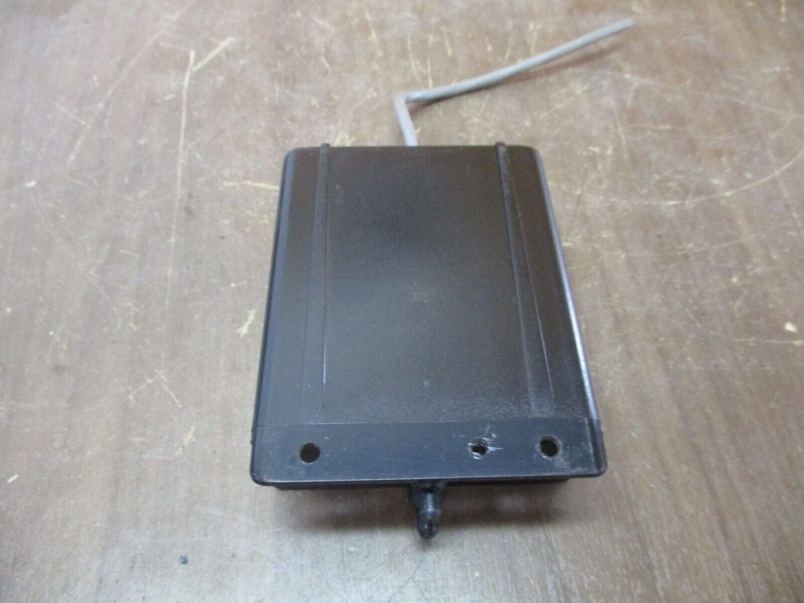 Auto Tran Pressure Transducer 700D(-.25/+.25")24V4 Range: -/+ 0.25"WC Used