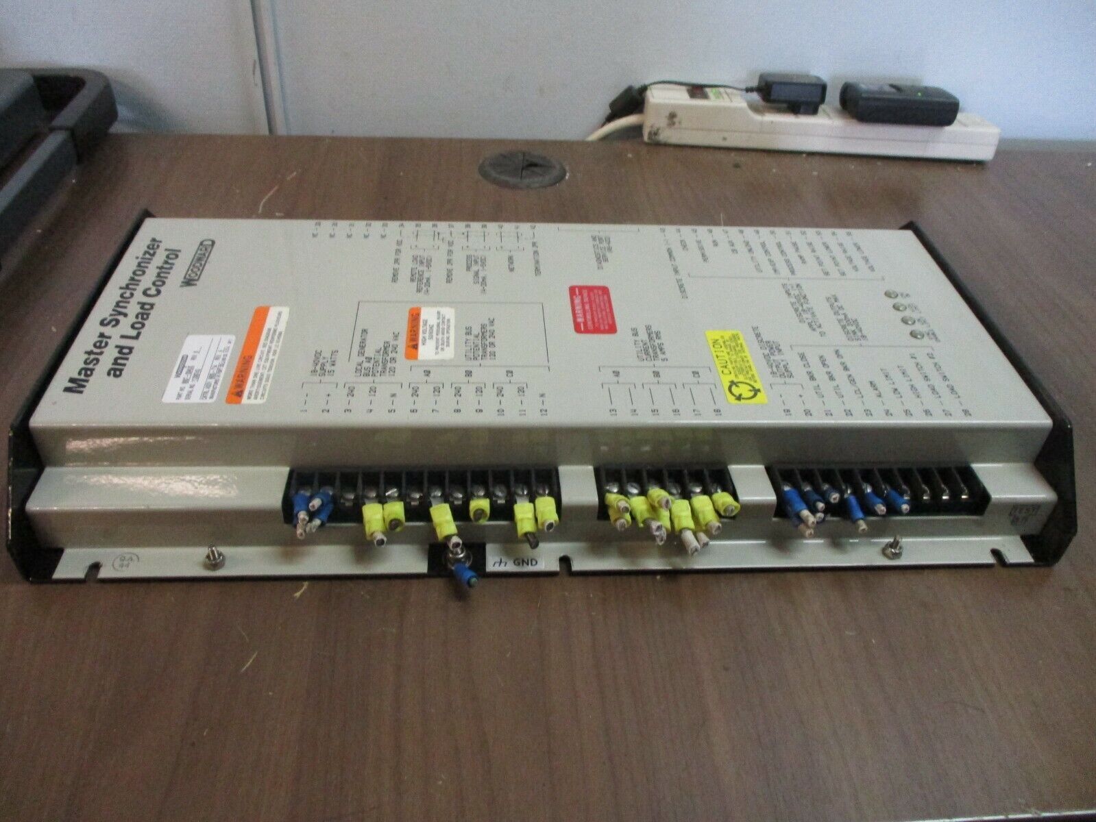 Woodward Master Synchronizer & Load Control 9907-004US Rev. B Used