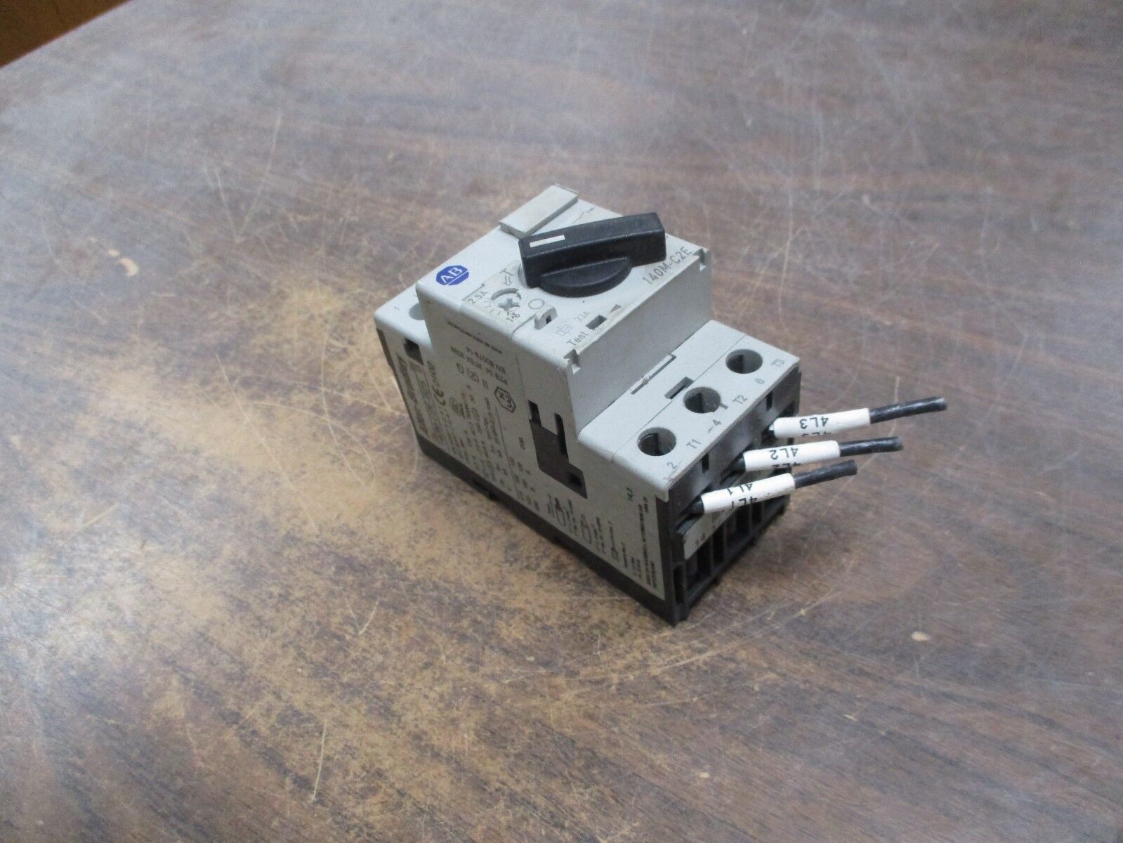 Allen-Bradley Manual Starter 140M-C2E-B25 Range:1.6-2.5A Used