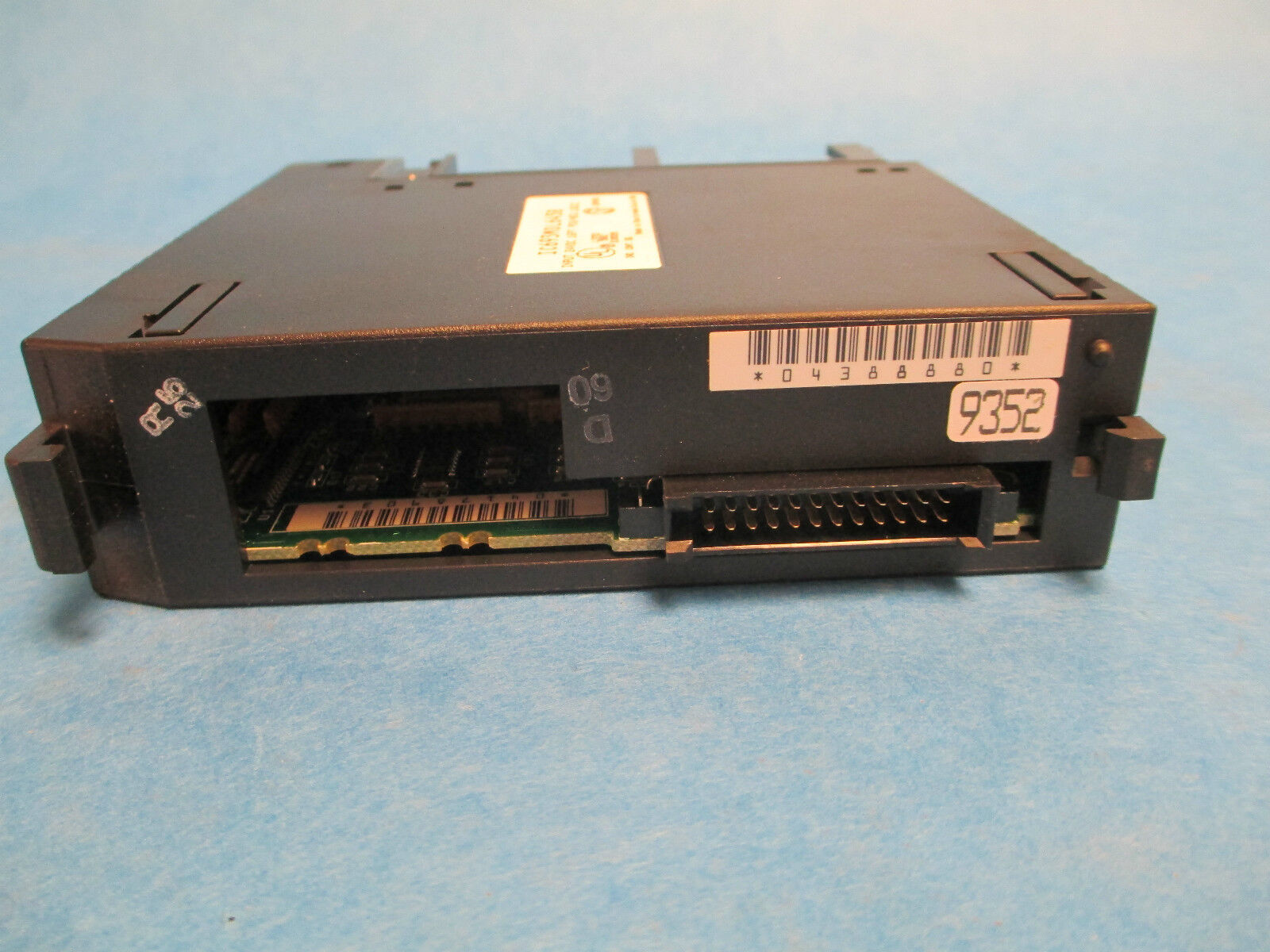 GE Fanuc Input Module IC693MDL645B, 24V 16PT, *No Terminal Cover* Used