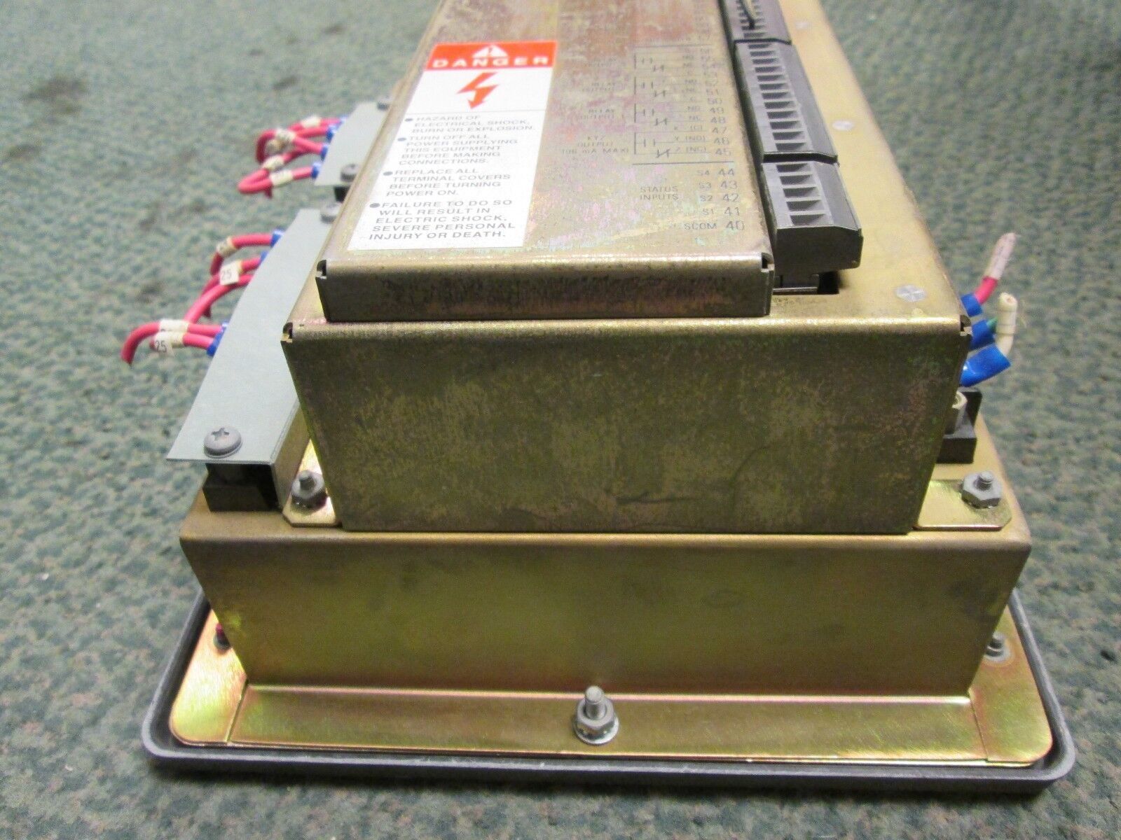 Square D Power Logic Circuit Monitor 3020 CM2250 3020 IOM-4411-20 Used