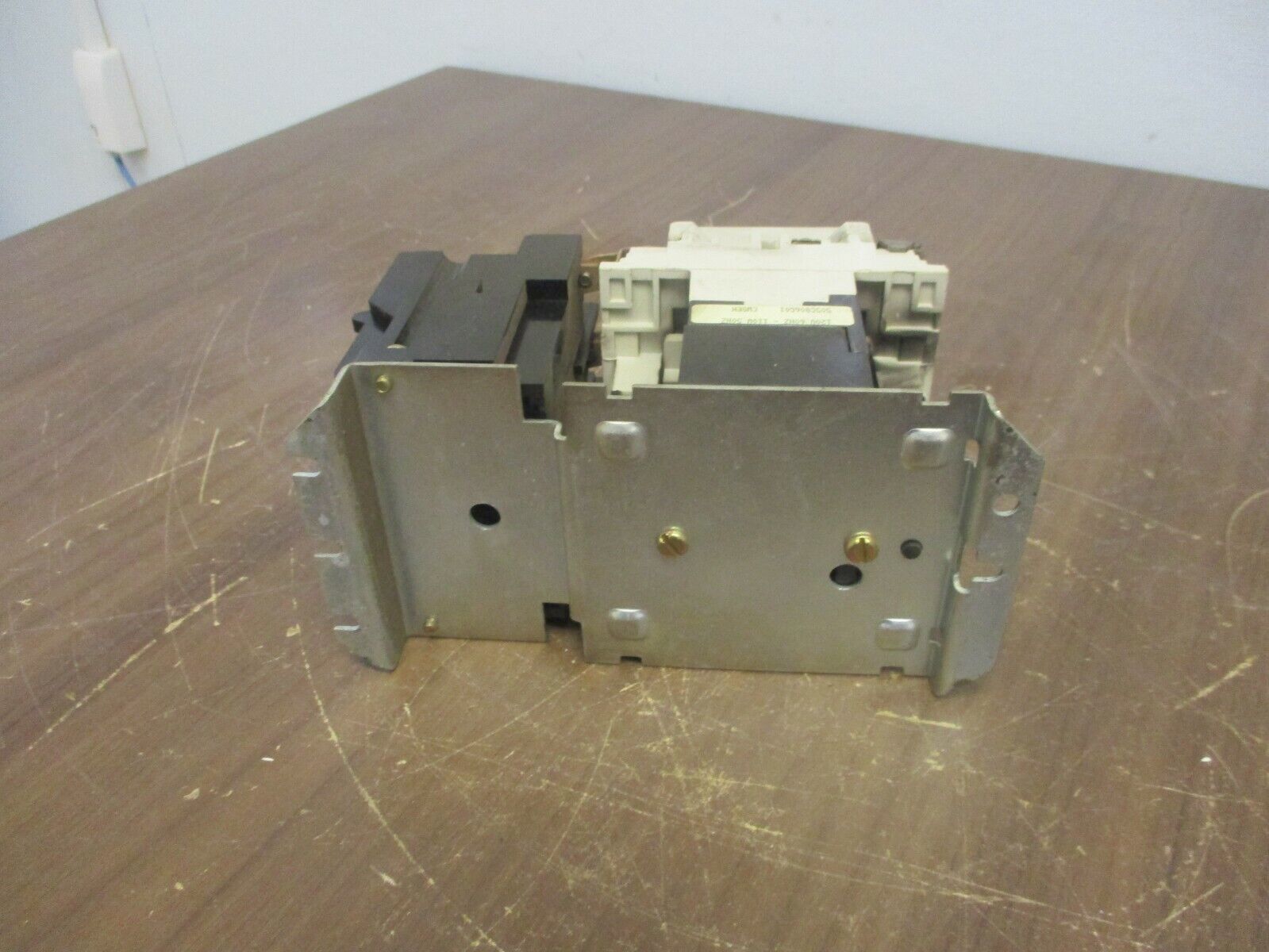 Westinghouse Size 1 Starter A200M1CAC 120V Coil Used **Broken Reset**