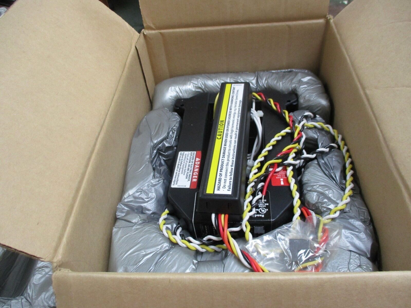 Square D PowerLogic Enercept Meter 3020 E24-4 2400A 3Ph New Surplus