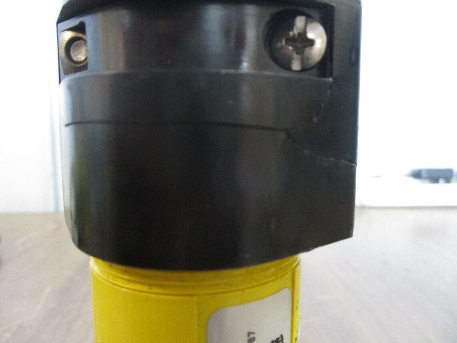 Thomas & Betts Russellstoll Plug 9P54U2T / 1100 50A 250V 3P 4W *Broken End* Used