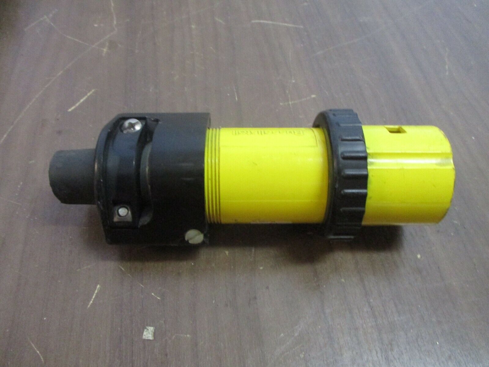 Thomas & Betts Russellstoll Plug 9P54U2T / 1100 50A 250V 3P 4W *Broken End* Used