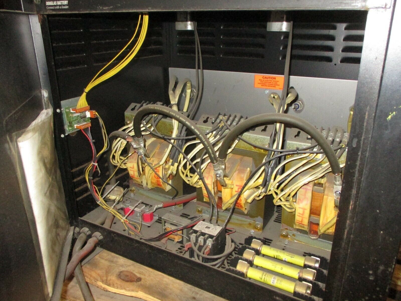 Douglas Gold Series Legacy Power System Battery Charger DLG3B24-865 865AH Used