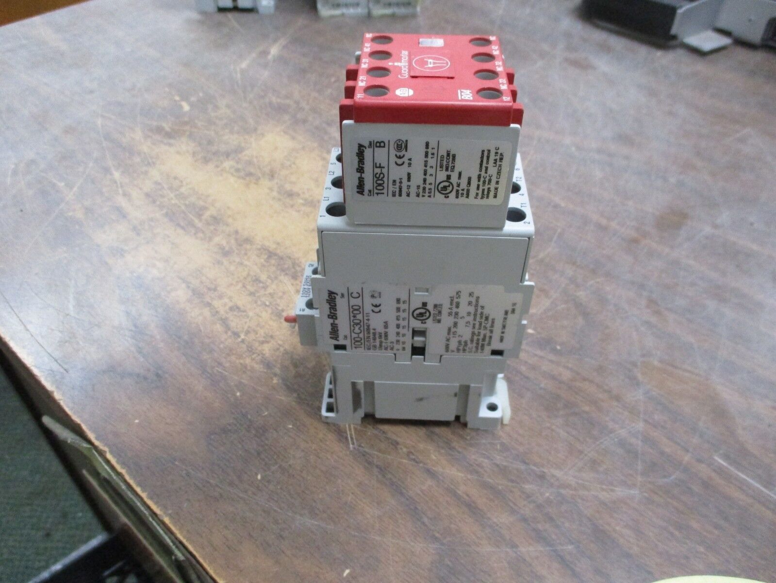 Allen-Bradley Safety Contactor 100S-C30D14C 120V Coil 55A 600V w/ Aux Contact