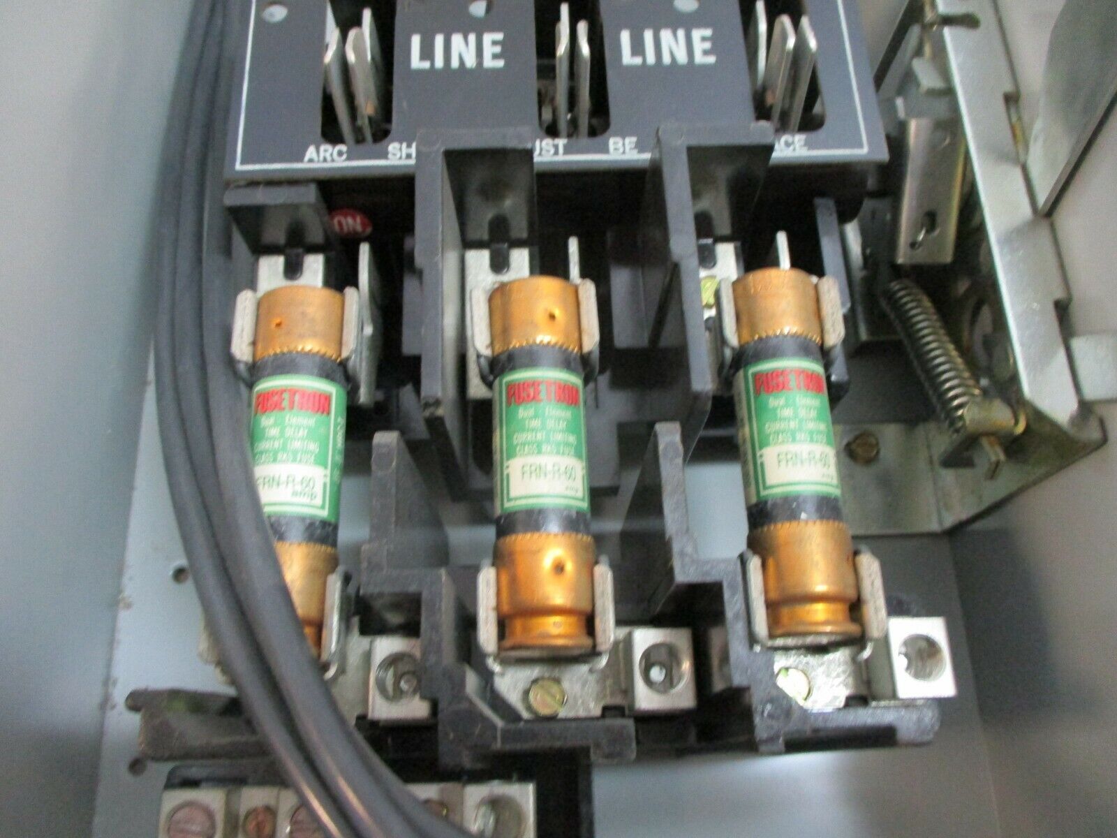 GE Fusible Safety Switch/Disconnect TH4322 60A 240V Used