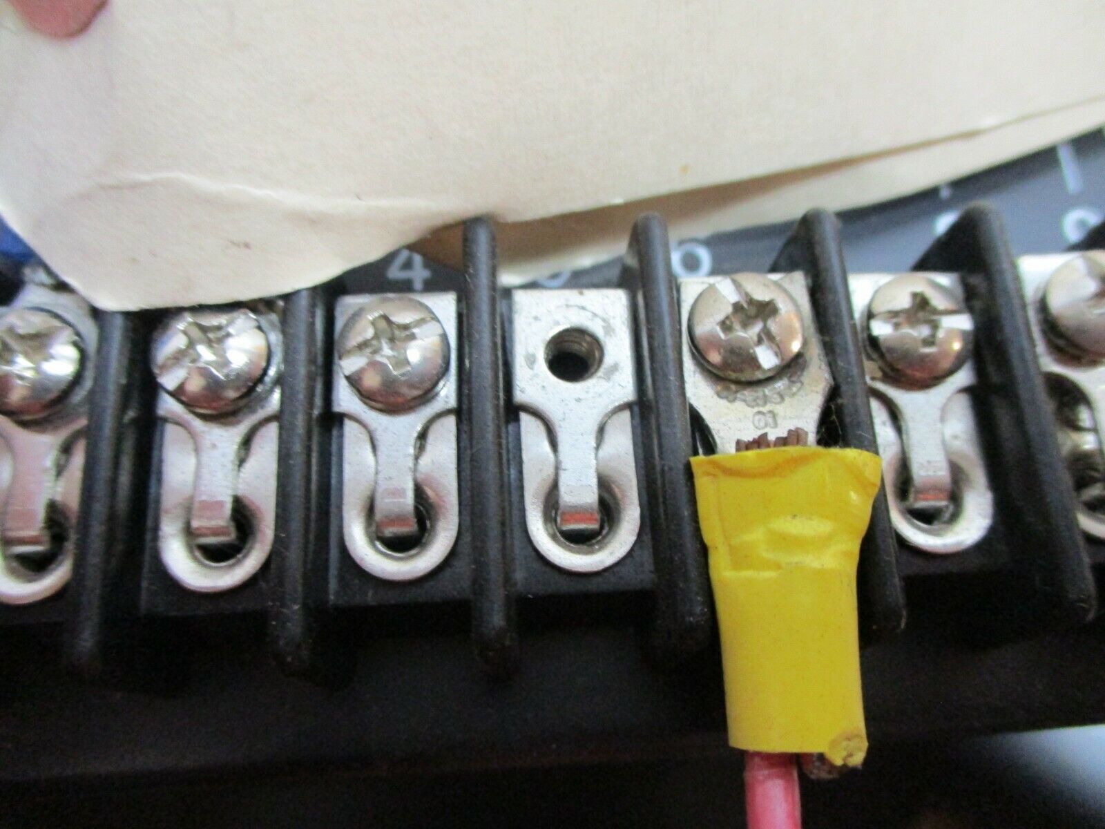 MCS Control Unit MC-CU *No Cards and Missing Terminal Screw* Used